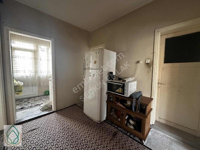 Yeşilovada Satılık 2+1 Geniş Daire — fotoğraf 12