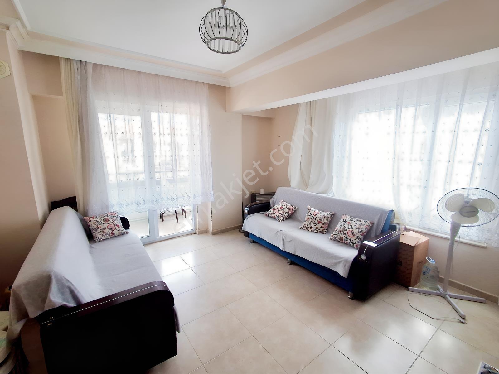 Karasu'da Sahile Yakın Havuzlu Sitede Eşyalı Satılık 2+1 Daire — fotoğraf 4