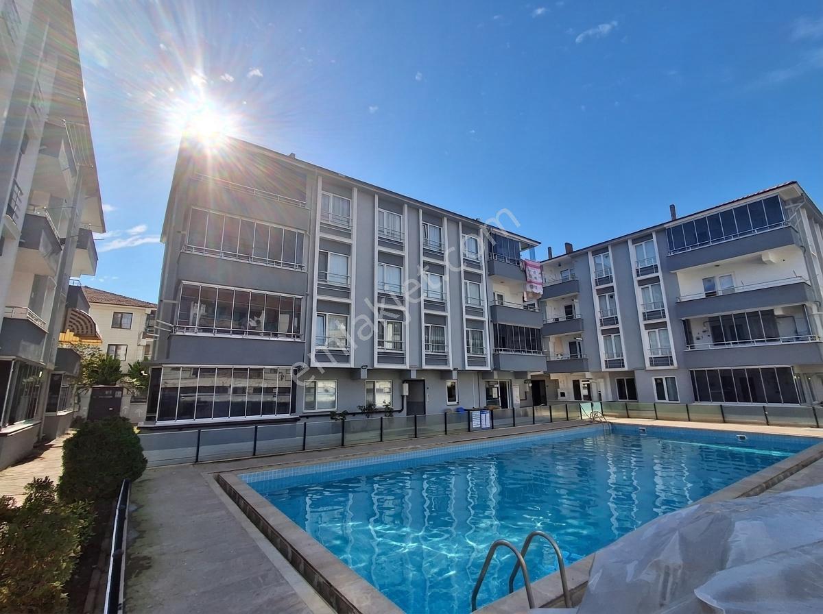 Karasu'da Sahile Yakın Havuzlu Sitede Eşyalı Satılık 2+1 Daire — fotoğraf 25