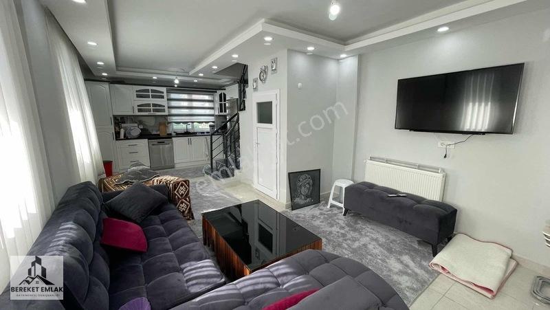 Bereket Emlaktan Geniş Asfalt Yola Ve Köşebaşı Satılık Villa — fotoğraf 11
