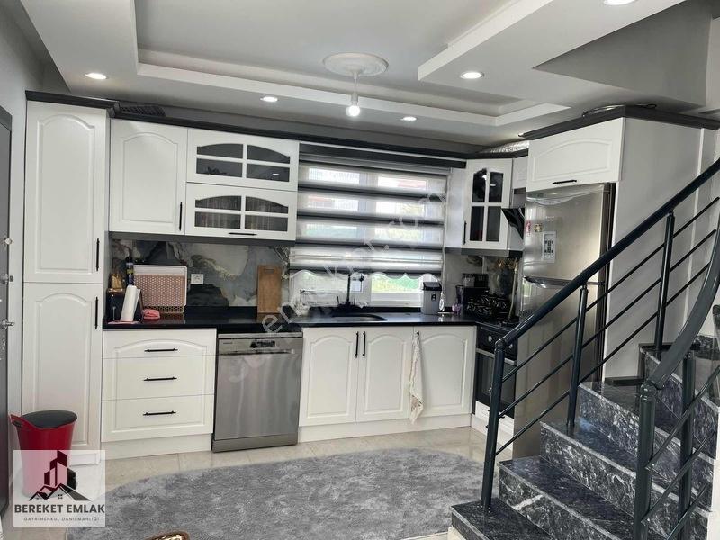 Bereket Emlaktan Geniş Asfalt Yola Ve Köşebaşı Satılık Villa — fotoğraf 13