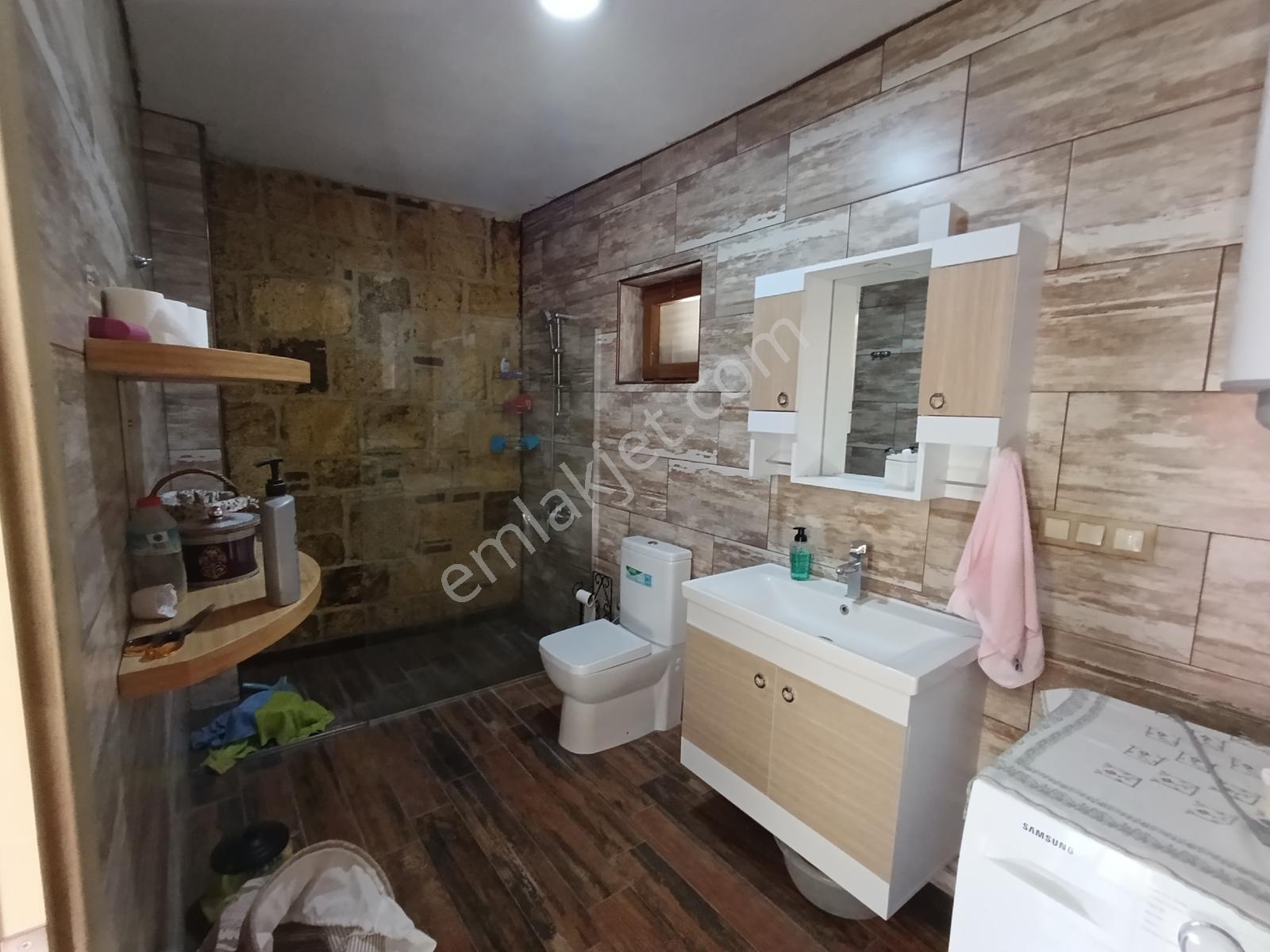 Çandarlı Bimeyko Da Deniz Manzaralı Havuzlu Taş Villa Satılık — fotoğraf 19