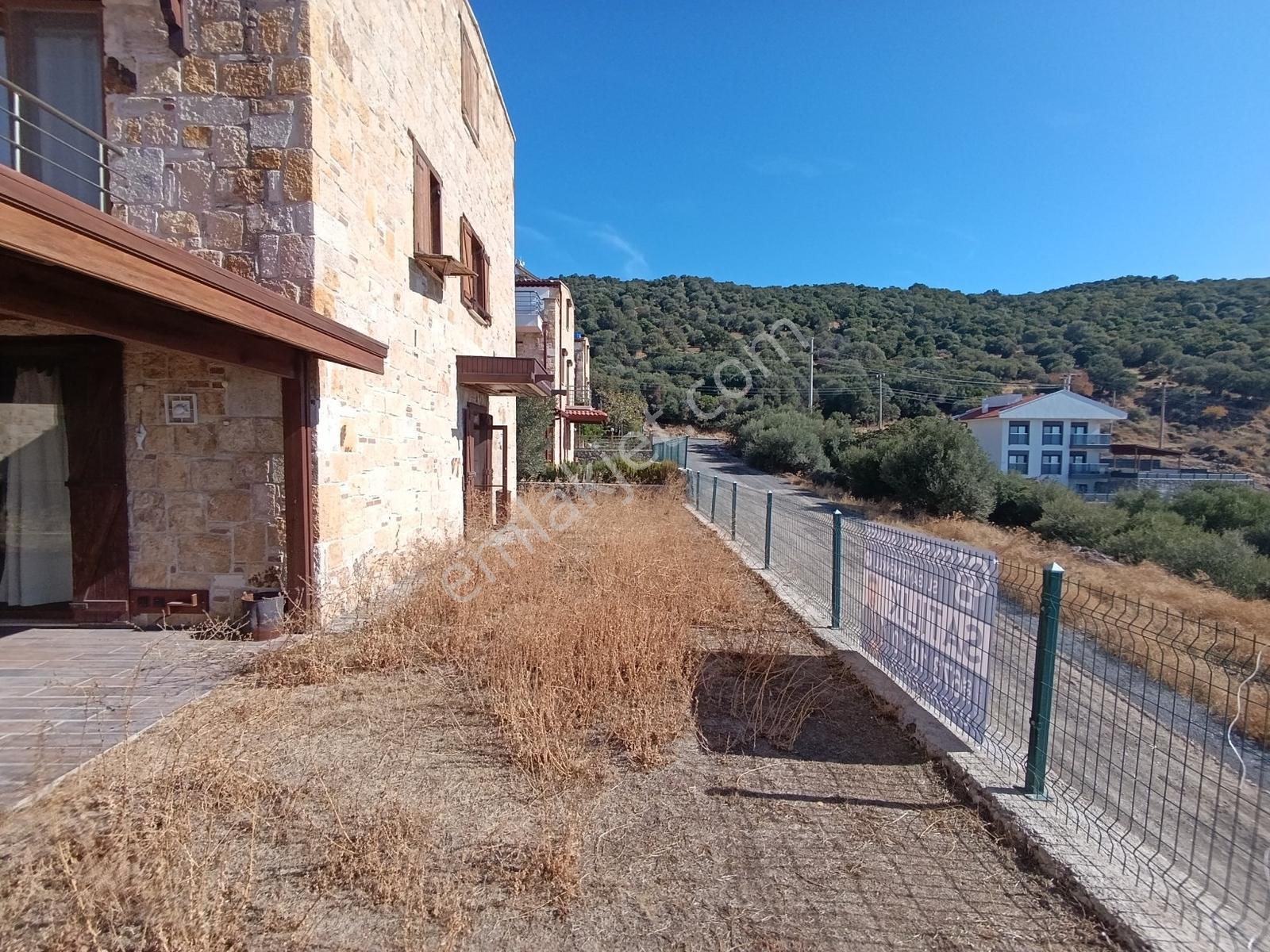 Çandarlı Bimeyko Da Deniz Manzaralı Havuzlu Taş Villa Satılık — fotoğraf 33
