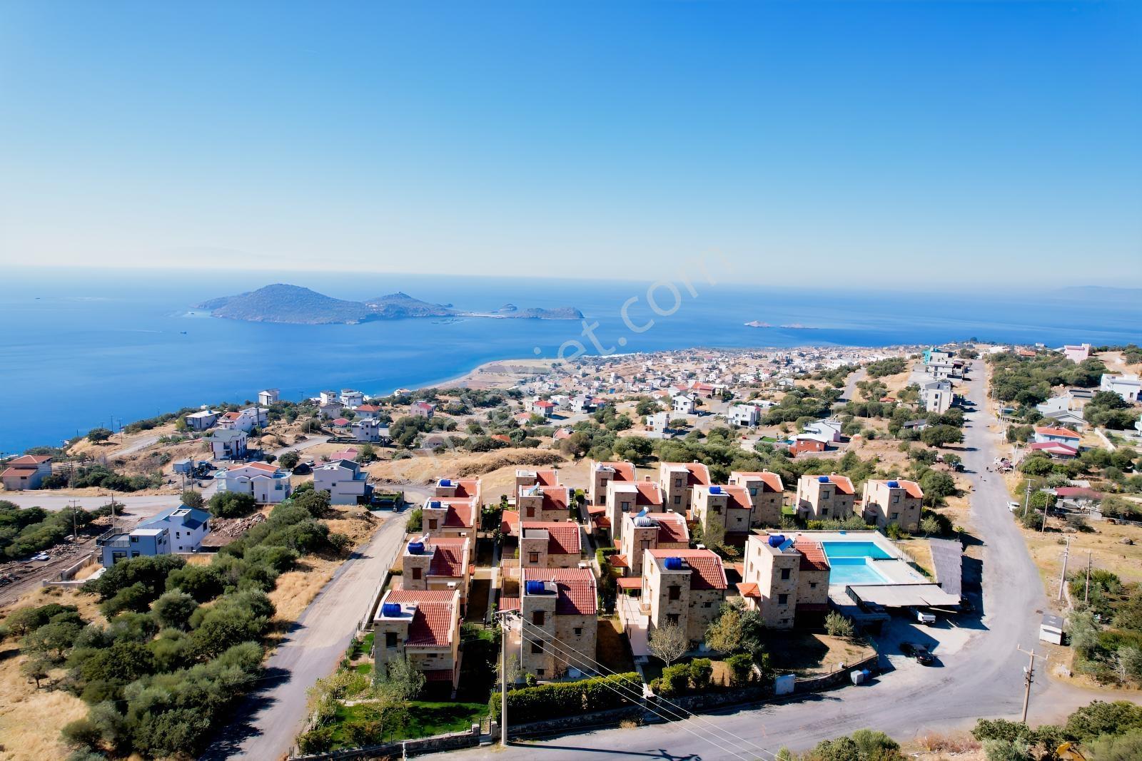 Çandarlı Bimeyko Da Deniz Manzaralı Havuzlu Taş Villa Satılık — fotoğraf 35