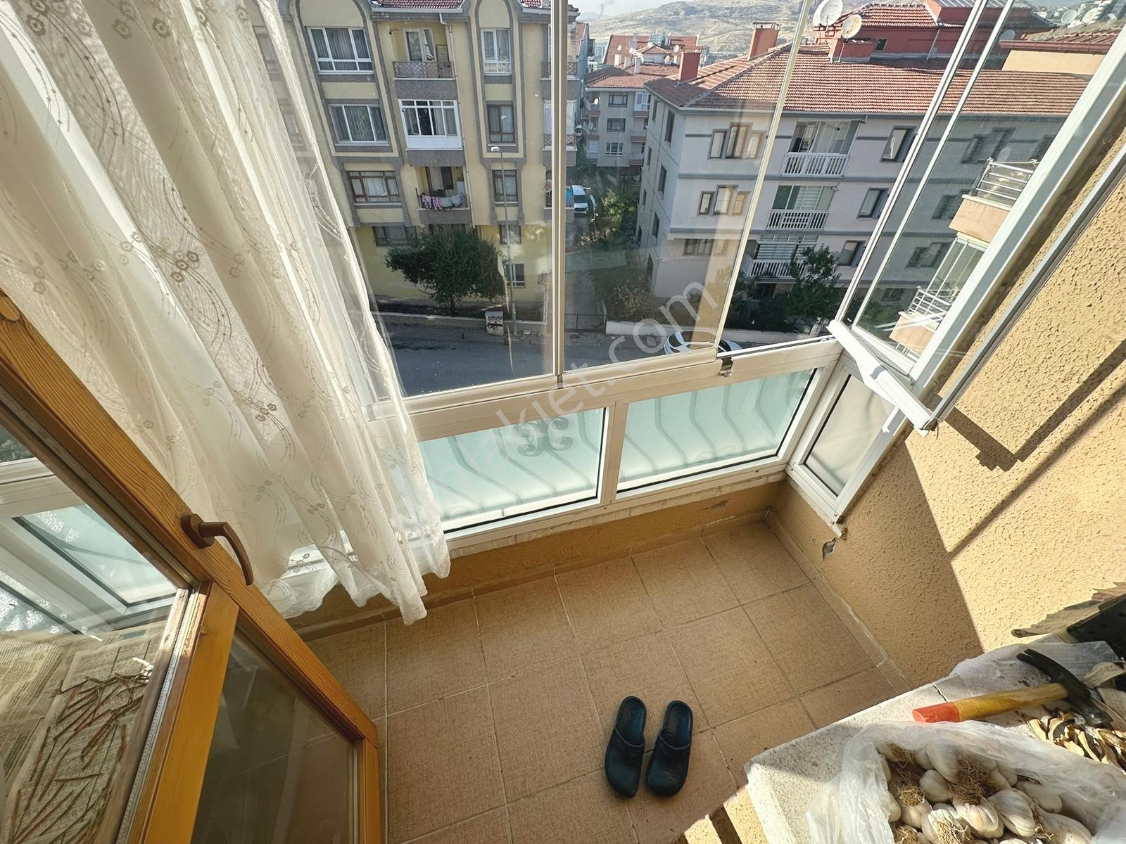 Atapark'ta Gaziler Cadde Üzeri Asansörlü Acil Satılık 3+1 Daire — fotoğraf 8