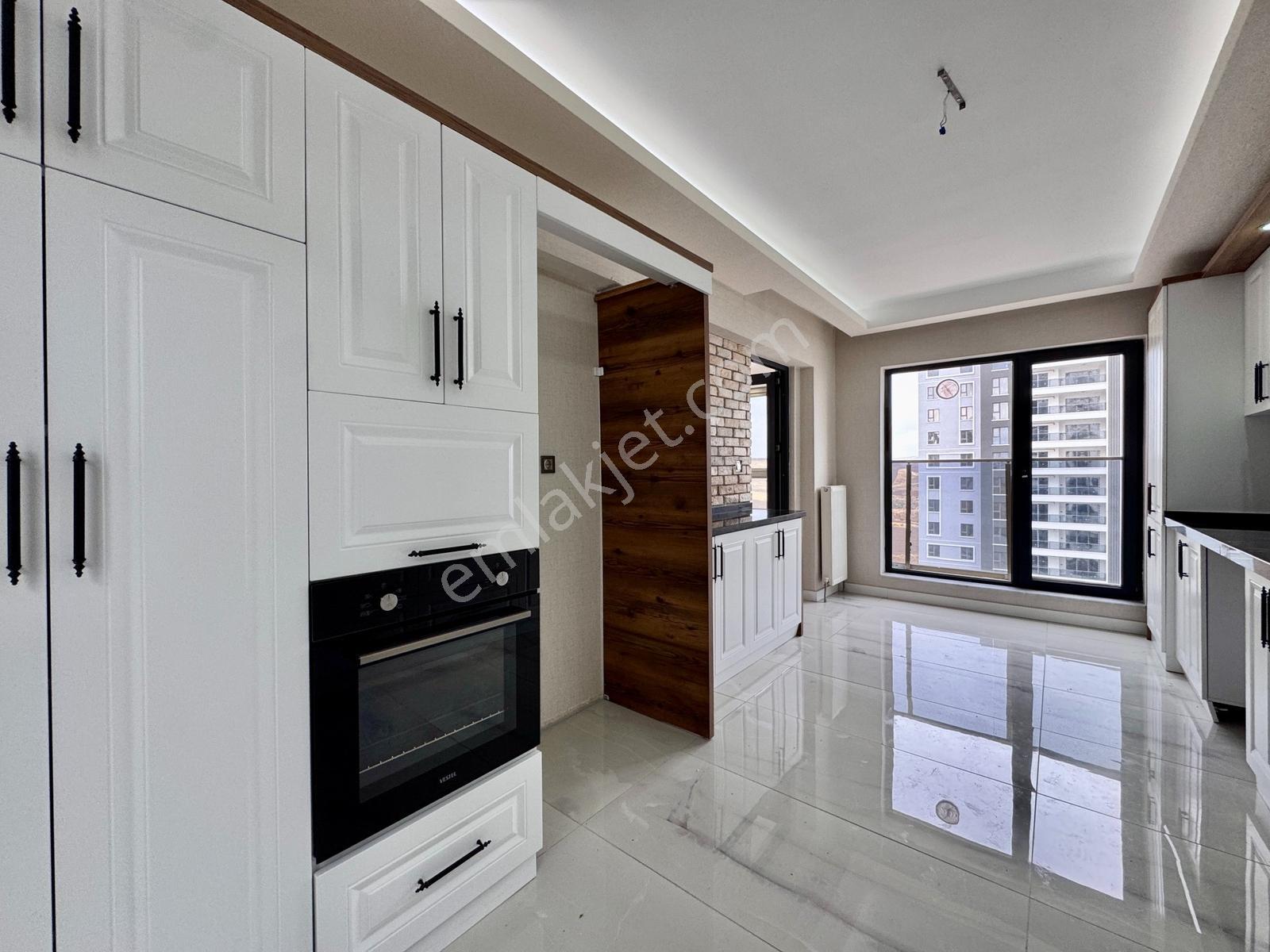 Göktaş'tan█ Hastane Yanı 4+1 Ultra Lüx Sitede Full Yapılı Daire — fotoğraf 3