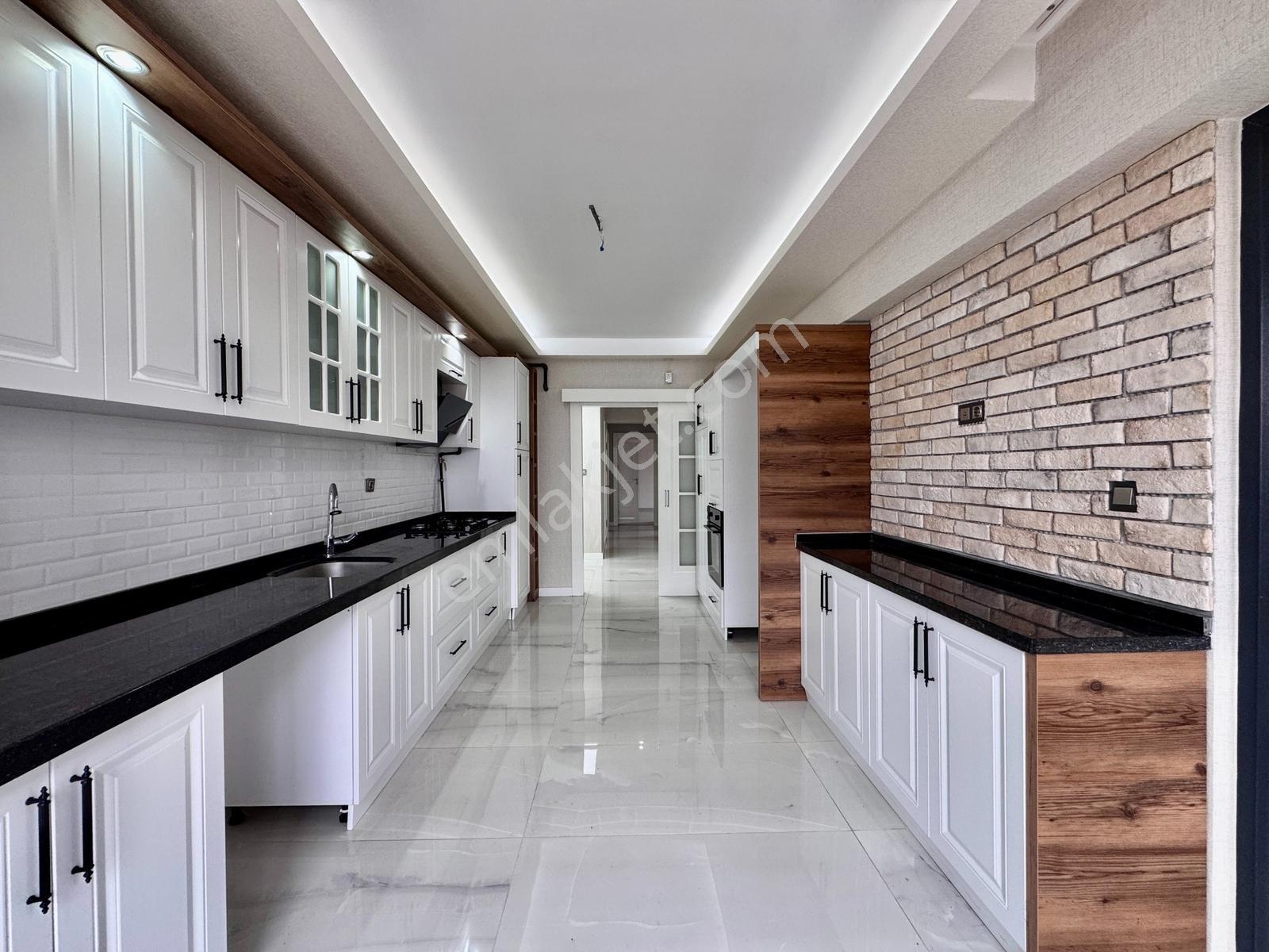 Göktaş'tan█ Hastane Yanı 4+1 Ultra Lüx Sitede Full Yapılı Daire — fotoğraf 7