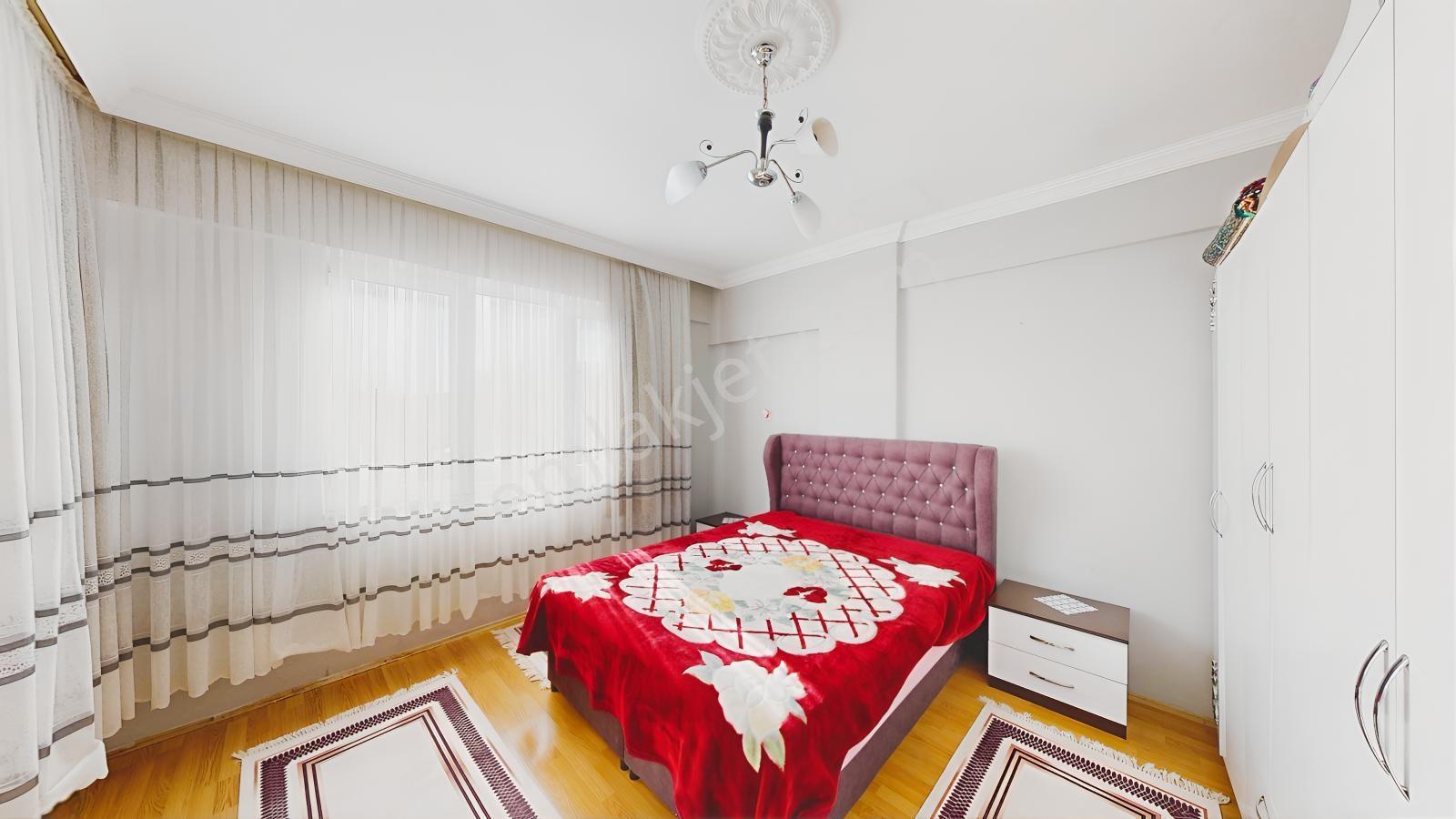 Aktoprak Mahallesinde Site İçerisinde 3+1 Katta Önü Açık Daire — fotoğraf 15