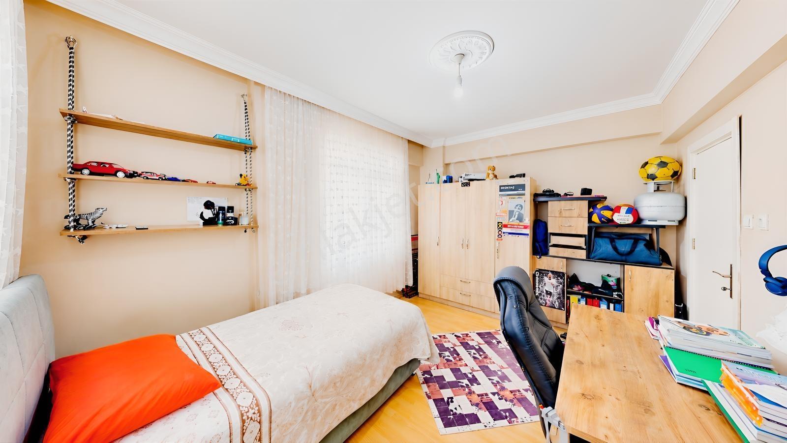 Aktoprak Mahallesinde Site İçerisinde 3+1 Katta Önü Açık Daire — fotoğraf 20