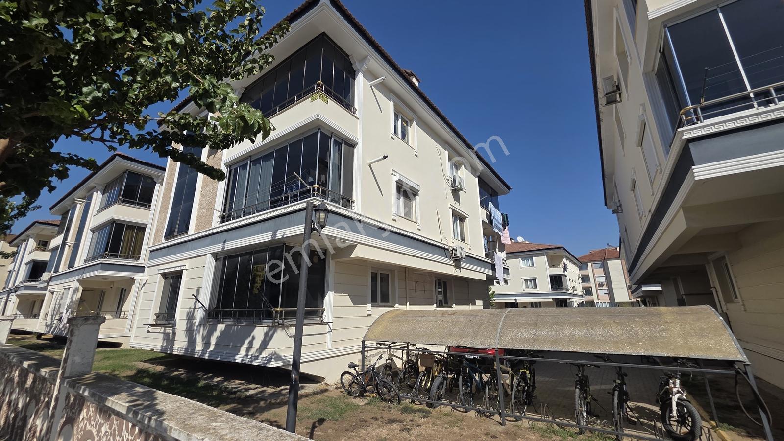Sb Emlak'Tan Fatih Mah.Park Konak Sitesi Satılık 3+1 Daire