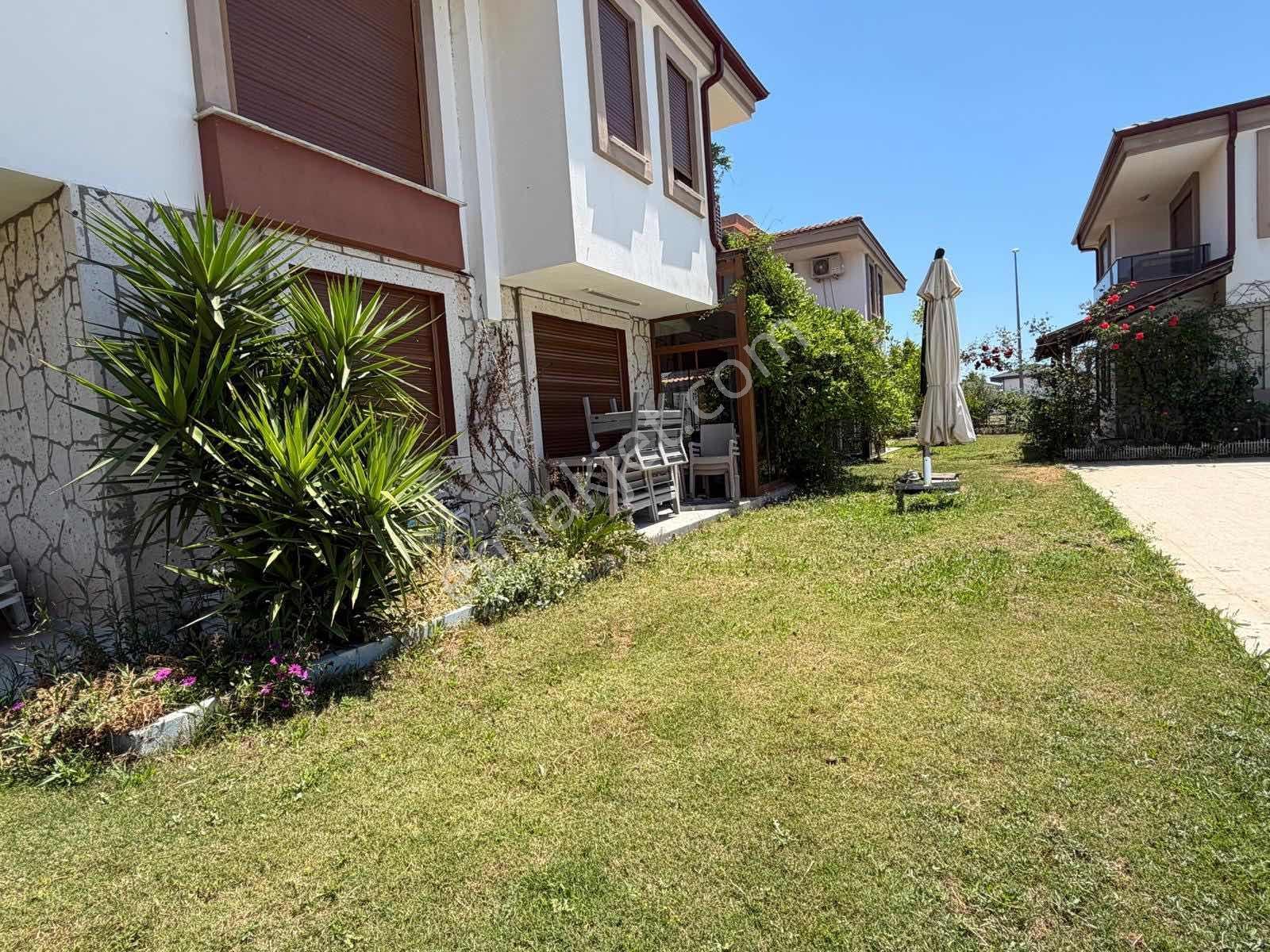 Seferihisar Cumhuriyet Mahallesinde Havuzlu 3+1 Villa — fotoğraf 7