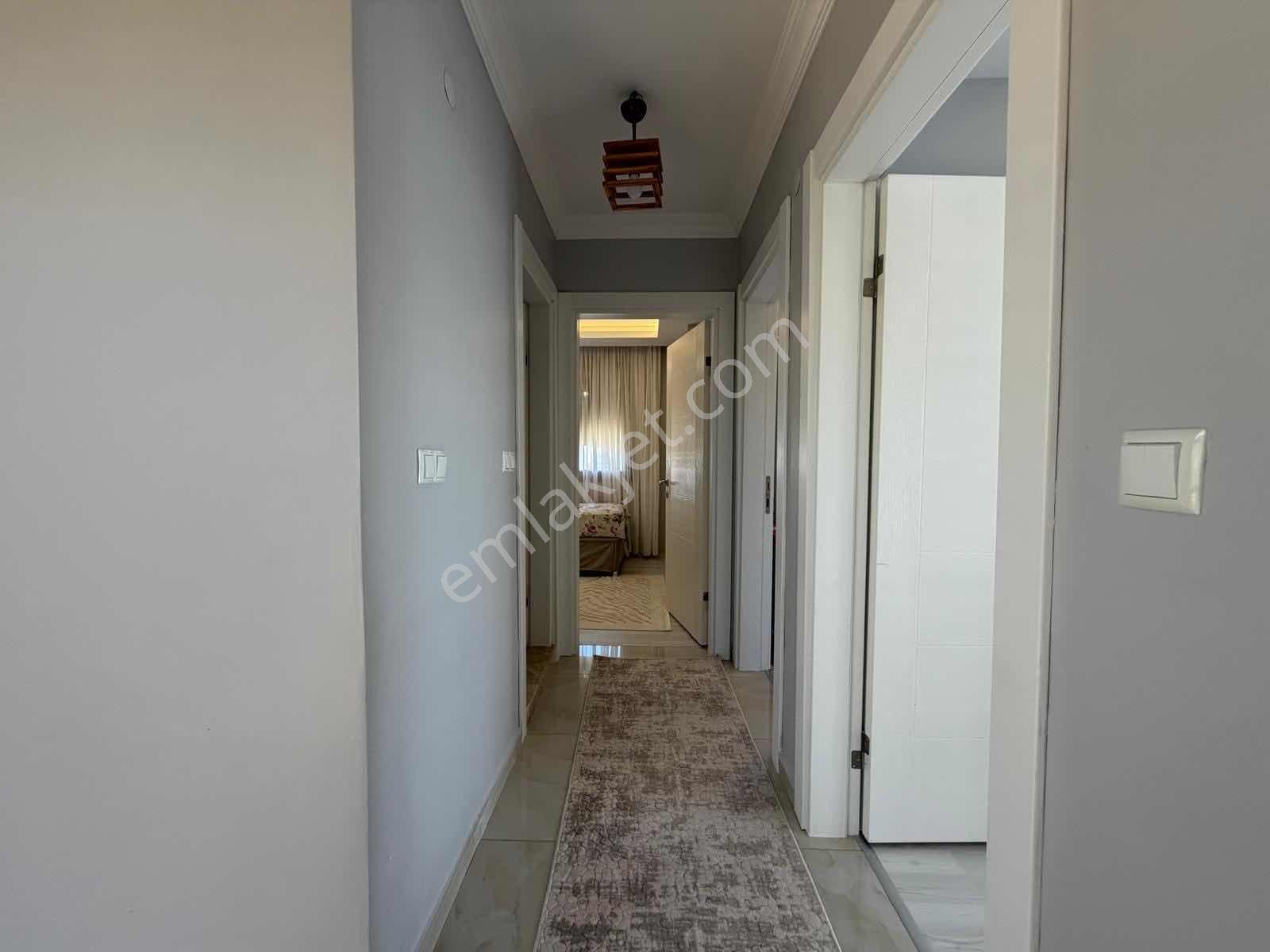 Seferihisar Cumhuriyet Mahallesinde Havuzlu 3+1 Villa — fotoğraf 16