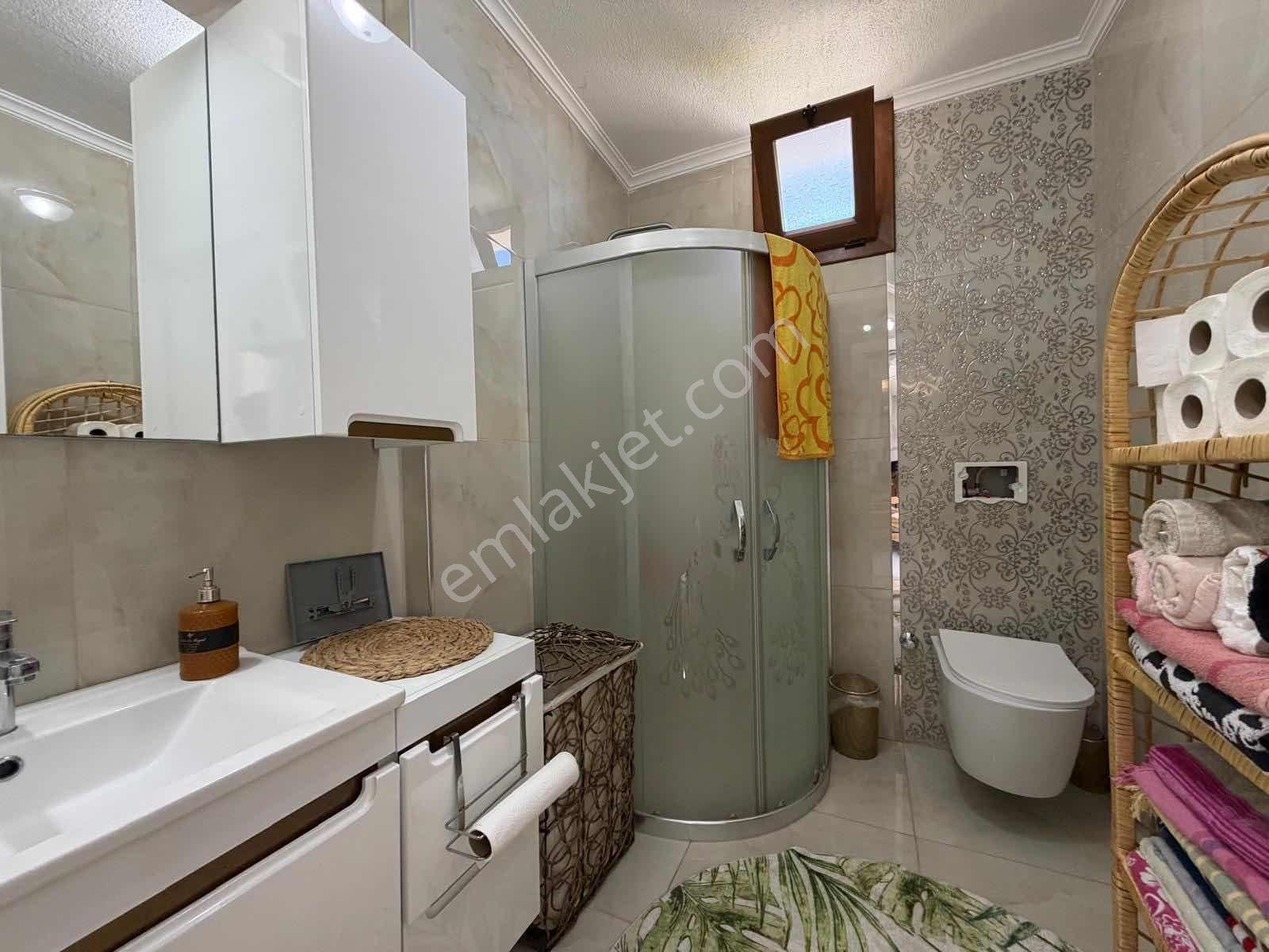 Seferihisar Cumhuriyet Mahallesinde Havuzlu 3+1 Villa — fotoğraf 19