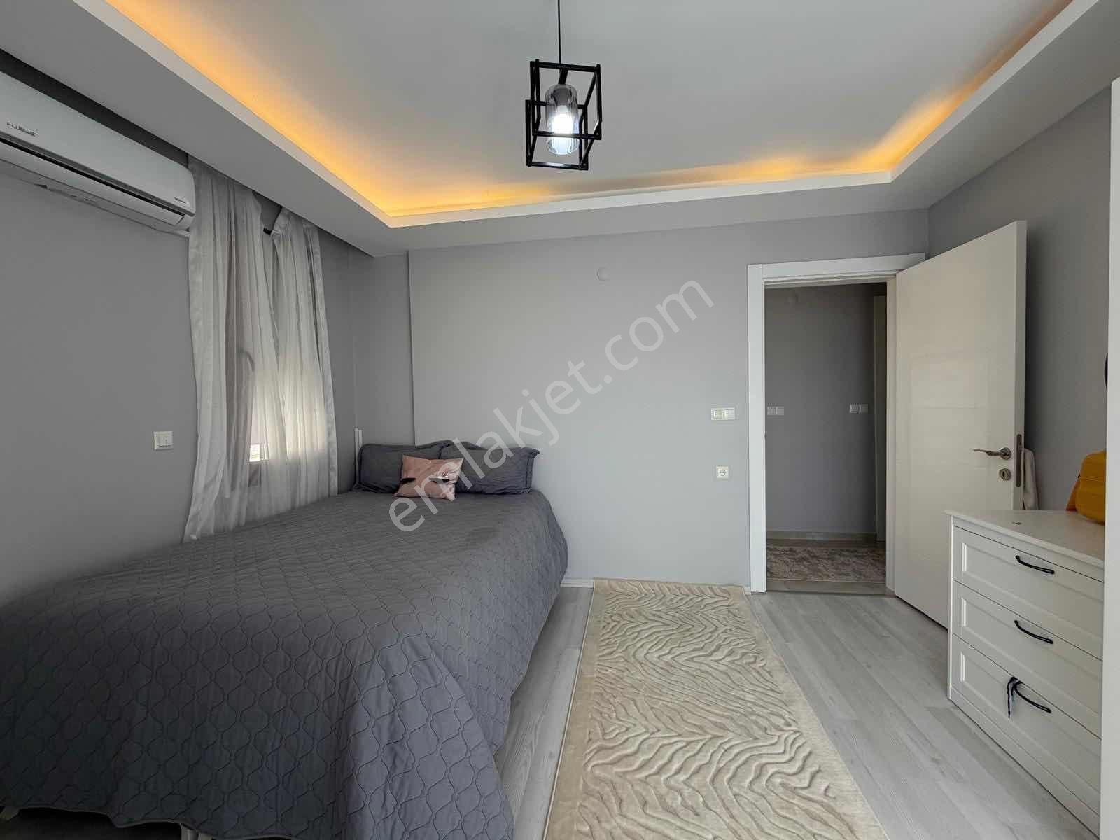 Seferihisar Cumhuriyet Mahallesinde Havuzlu 3+1 Villa — fotoğraf 22