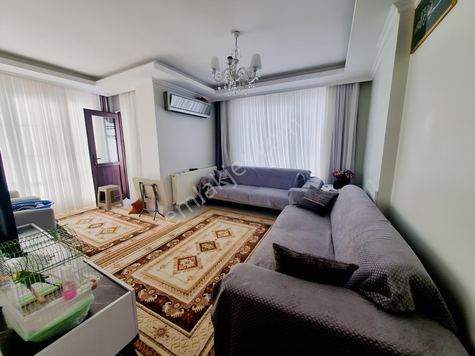 Bağcılar İnönü Mah.de Satılık 2+1 95 M2 Daire — fotoğraf 2