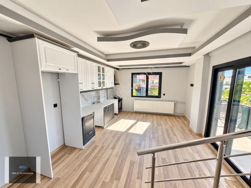 Urla Yaka'da 130 M² 4+1 Çatı Piyesli Satılık Dubleks Daire — fotoğraf 14
