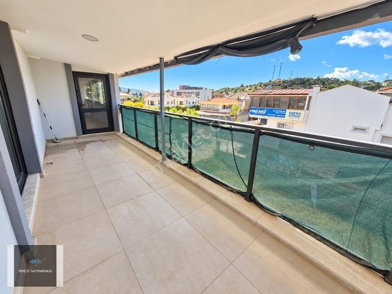 Urla Yaka'da 130 M² 4+1 Çatı Piyesli Satılık Dubleks Daire — fotoğraf 24