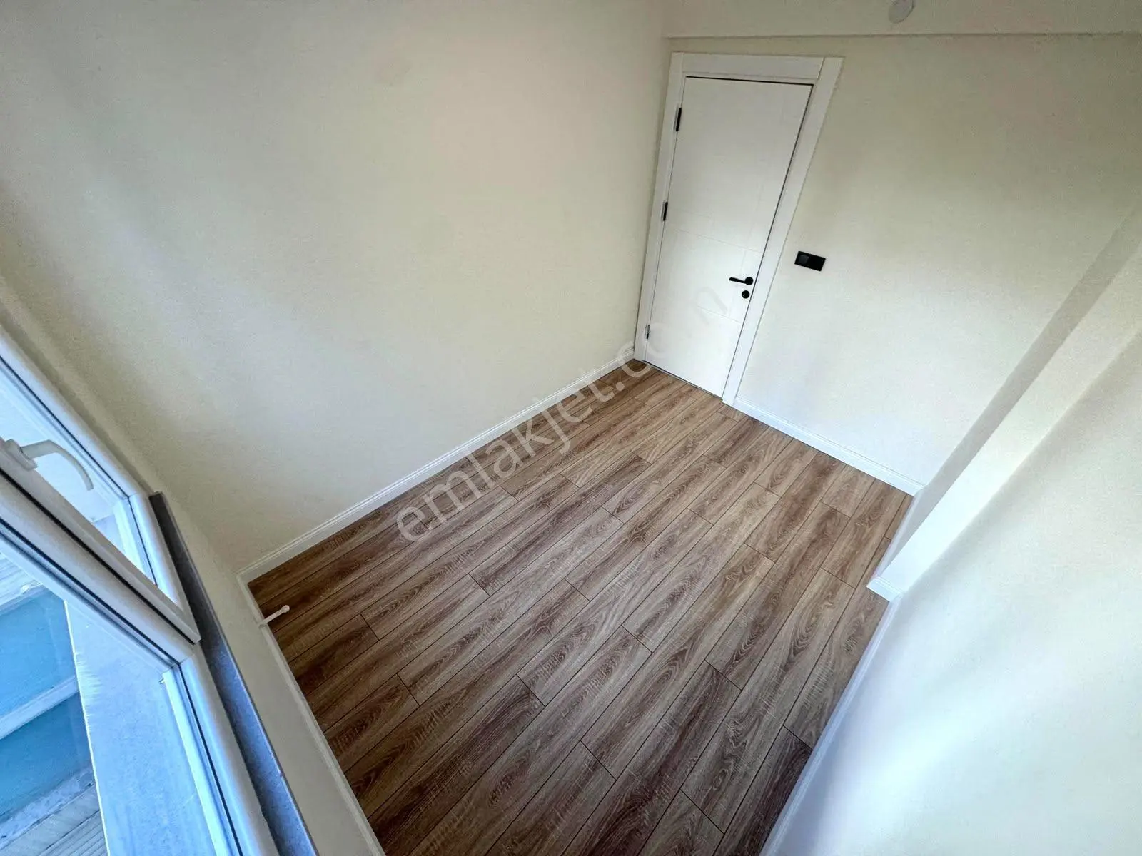 Referans'tan Akçay Merkez'de Denize 500 Mt Ebeveyn Banyolu 3+1 Daire — fotoğraf 12