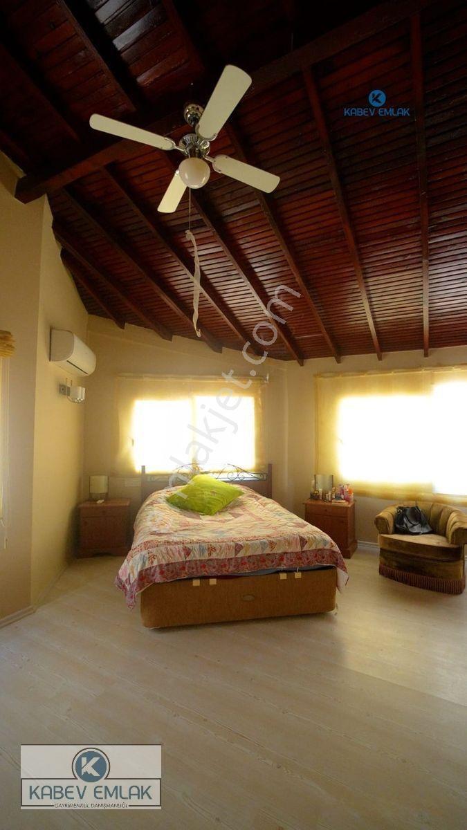 Kabev Emlak'tan Gümüşkent Sitesi İçersinde Denize Birkaç Adım Mesafede Eşsiz Villa Fırsatı !!! — fotoğraf 17
