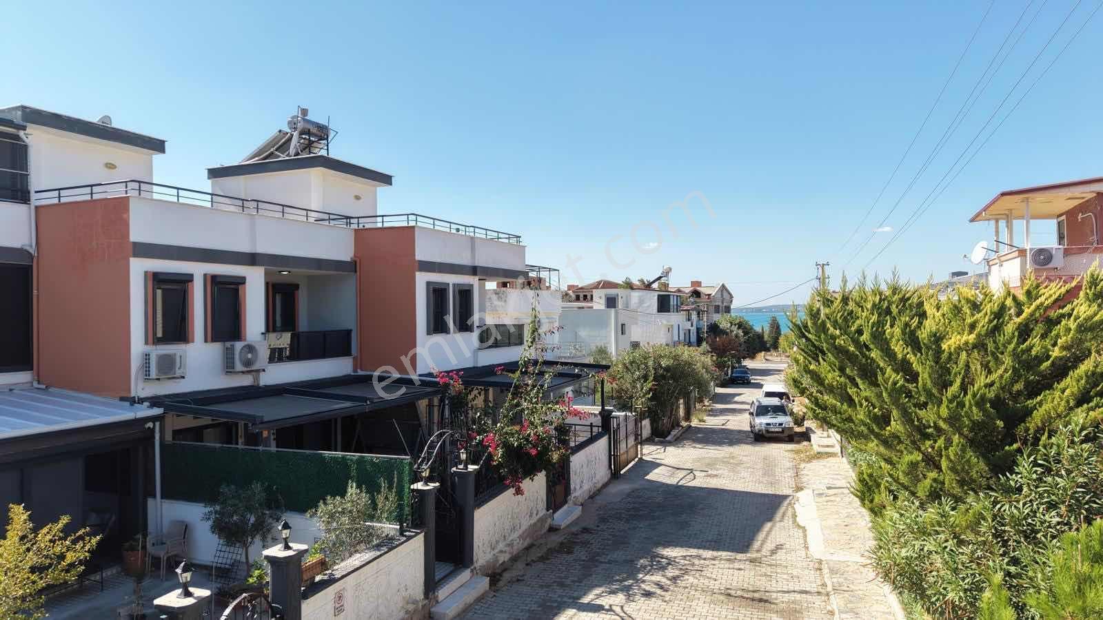 Şam Emlak'tan Akbük Merkezde Denize 250m Fırsat 3+1 Eşyalı Villa — fotoğraf 2