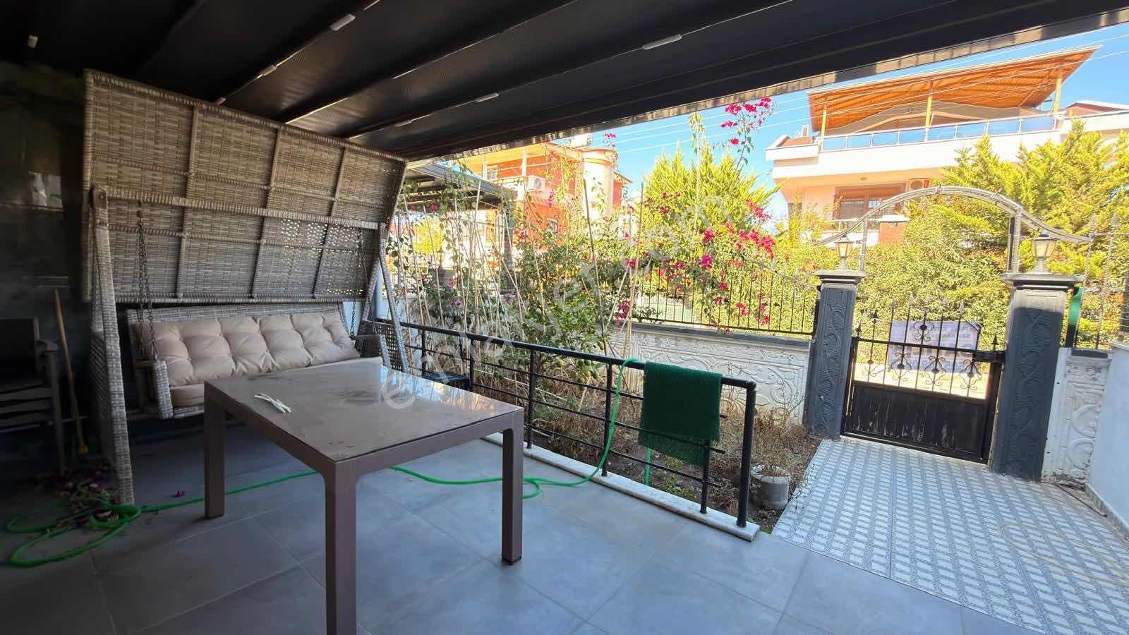 Şam Emlak'tan Akbük Merkezde Denize 250m Fırsat 3+1 Eşyalı Villa — fotoğraf 6