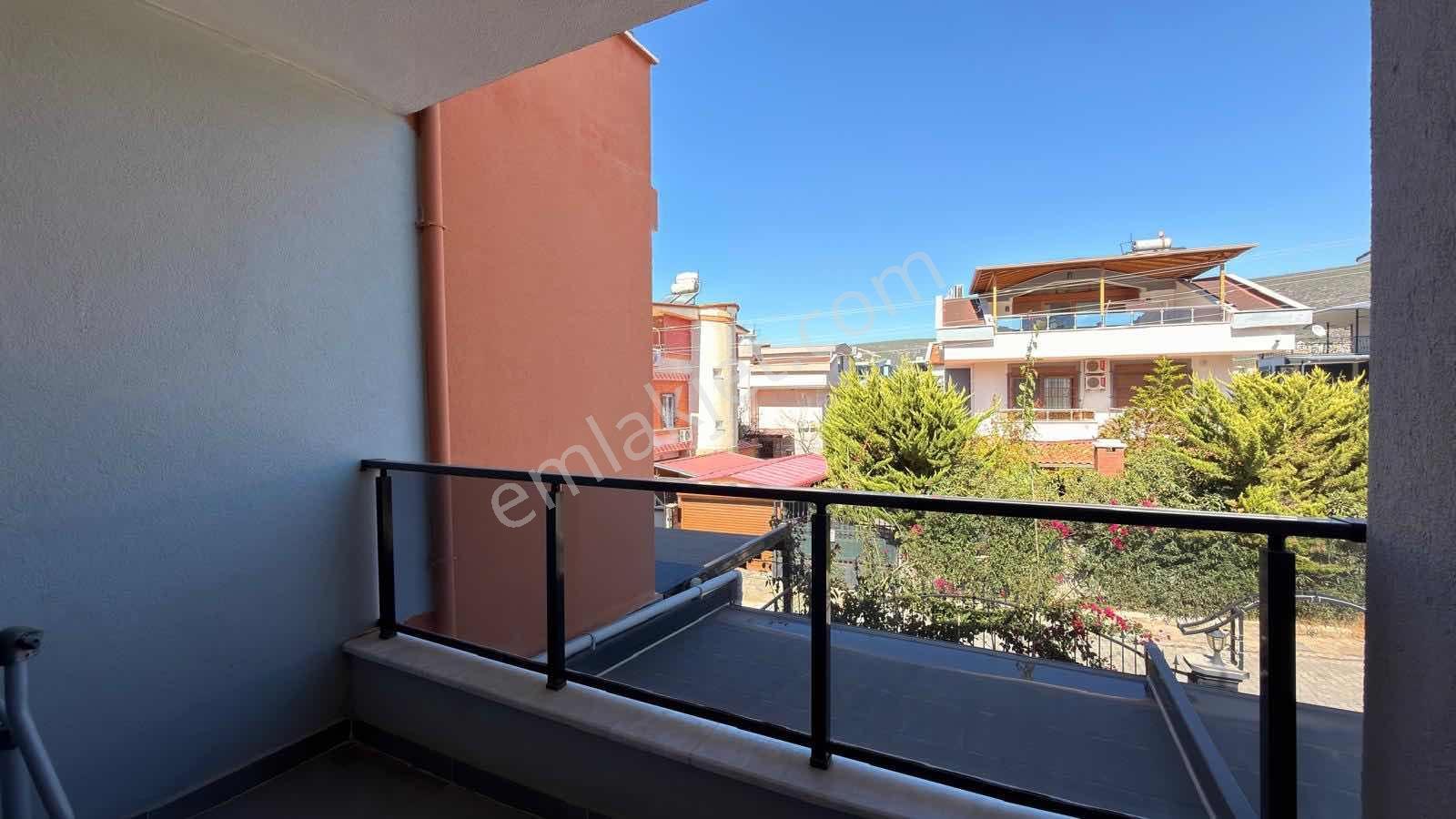 Şam Emlak'tan Akbük Merkezde Denize 250m Fırsat 3+1 Eşyalı Villa — fotoğraf 12