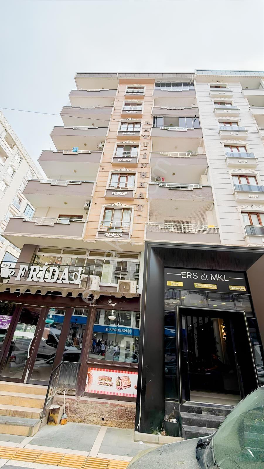 Ok Emlaktan Bulunmayan Konumda Satılık 3+1 Daire Köşe Başı — fotoğraf 20