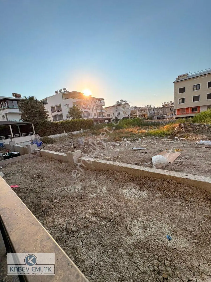 Kabev Emlaktan Satılık Fırsat Bahçeli 1+1 Daire — fotoğraf 3