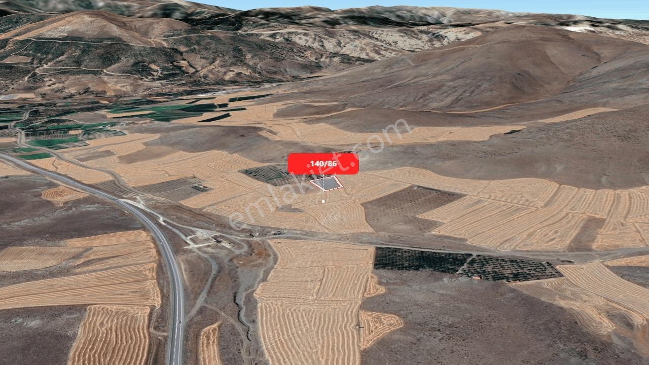 Remax Toros'tan Ulukışla Bayağıl Köyü'nde Satılık Tarla — fotoğraf 11