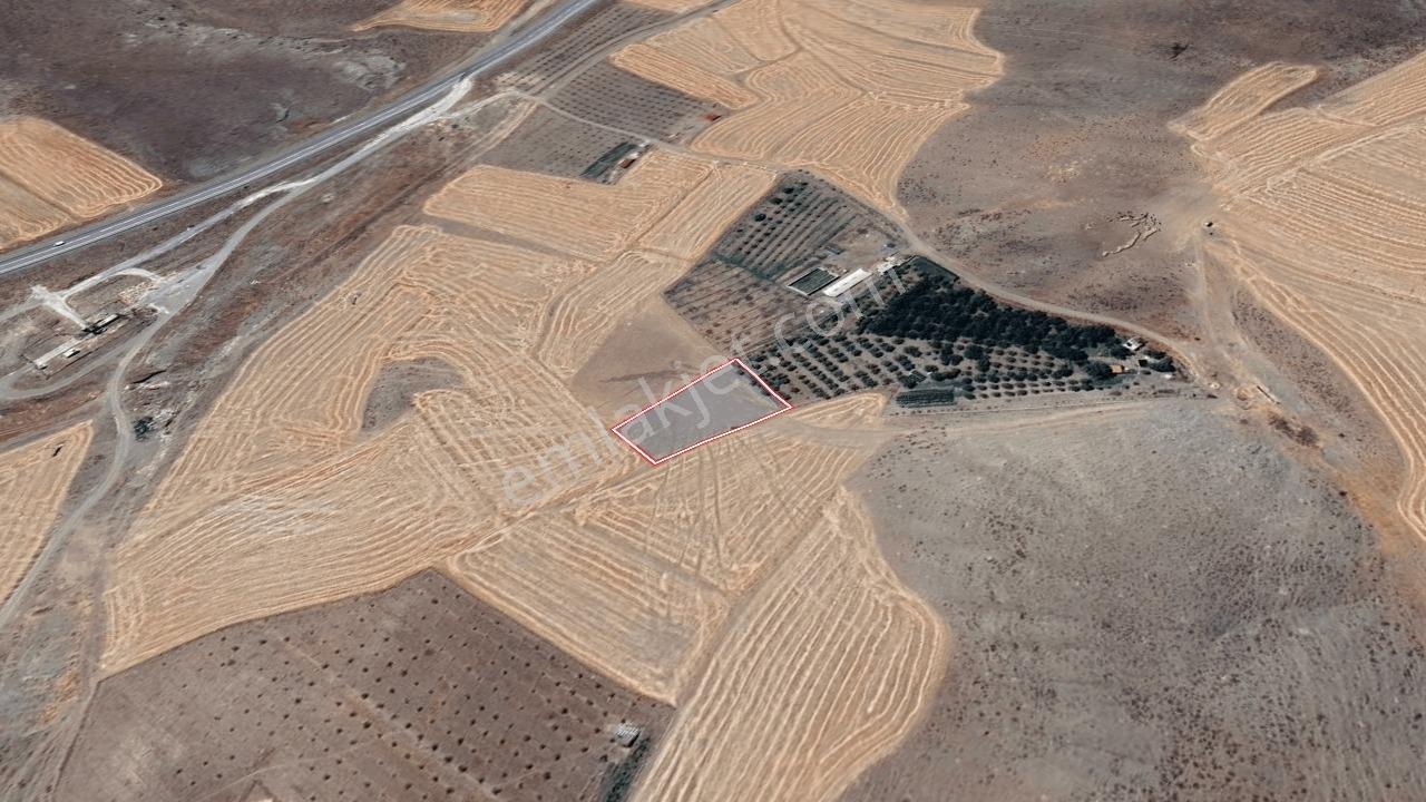 Remax Toros'tan Ulukışla Bayağıl Köyü'nde Satılık Tarla — fotoğraf 20