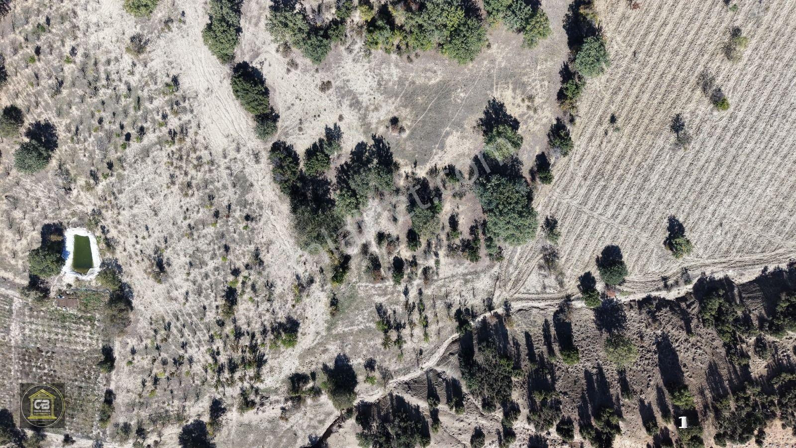 Baloğlu Gayrimenkul'den Kışla Mahallesinde 2.100m² Satılık Arazi — fotoğraf 9