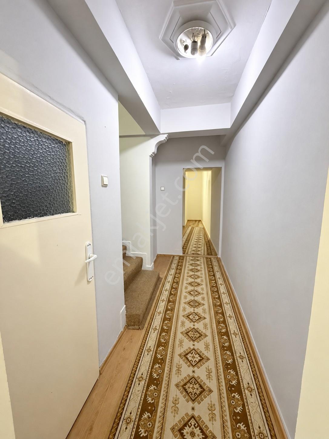 Buca Murathan Genişletilmiş Ve Tadilatlı Köşe Müstakil Dubleks — fotoğraf 12
