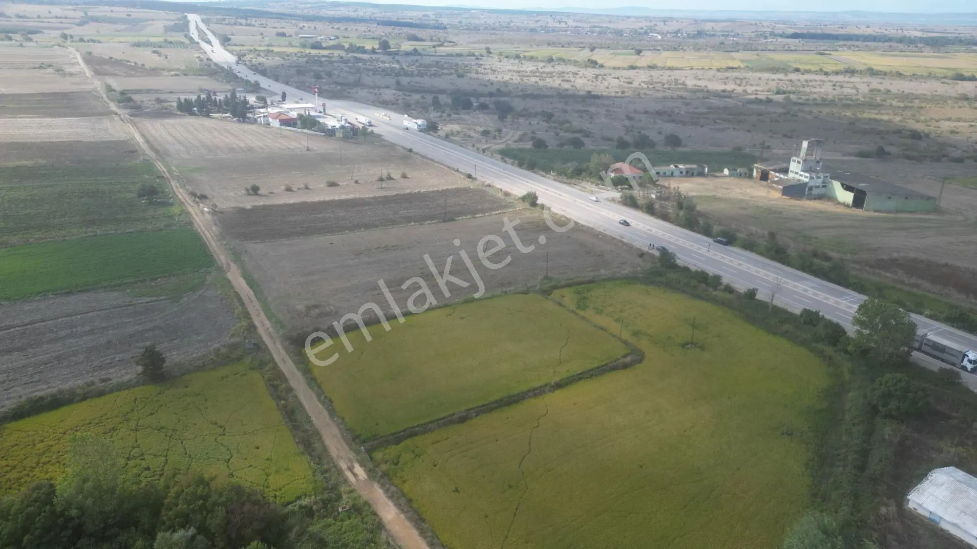 Biga Koruoba’da Ana Asfalta Cephe 6.143 M² Satılık Arazi — fotoğraf 3