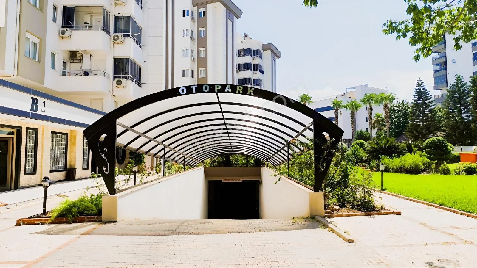 Koloğlu Sitesinde | Konyaaltı Uncalıda | Satılık 2+1 Daire — fotoğraf 23