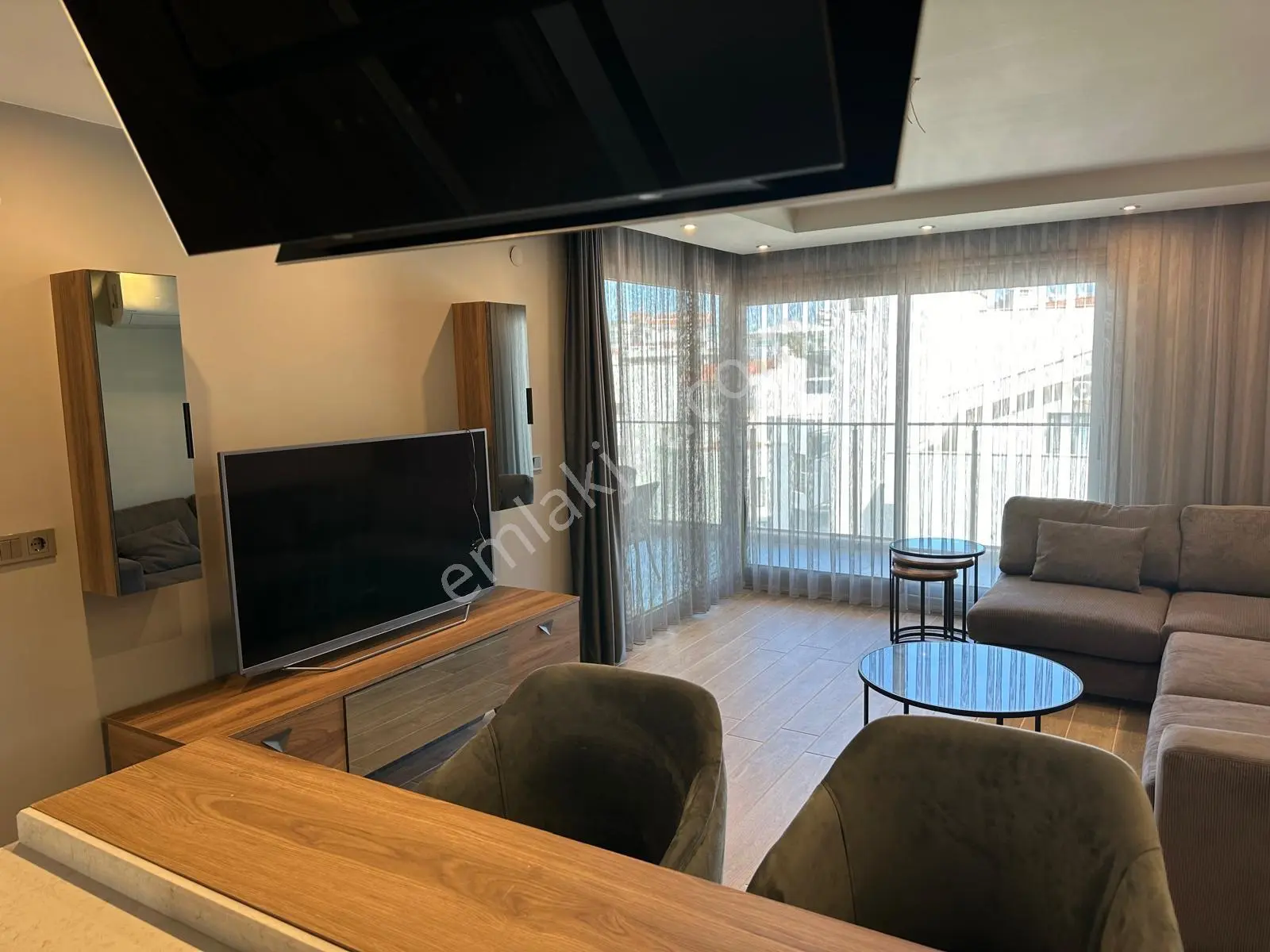 Kuşadası Marina'da Sahile Yakın Havuzlu Sitede 3+1 Satılık Daire — fotoğraf 8