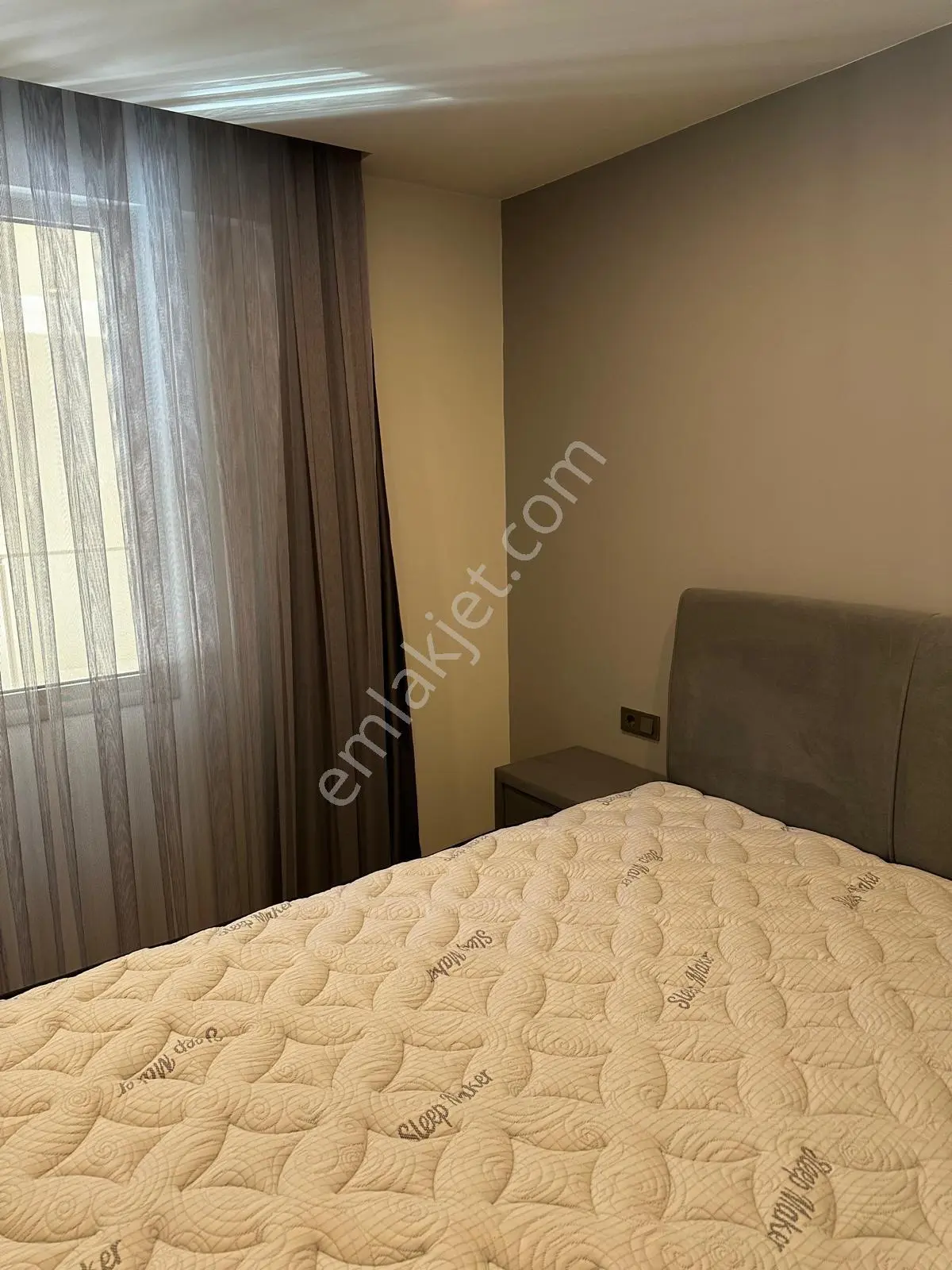 Kuşadası Marina'da Sahile Yakın Havuzlu Sitede 3+1 Satılık Daire — fotoğraf 10