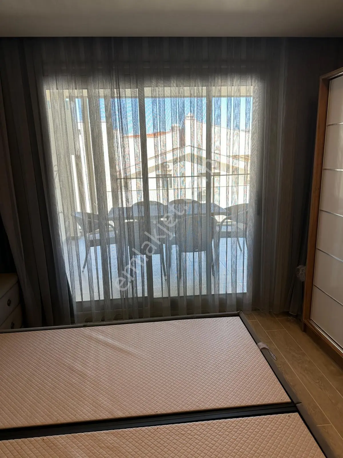 Kuşadası Marina'da Sahile Yakın Havuzlu Sitede 3+1 Satılık Daire — fotoğraf 11