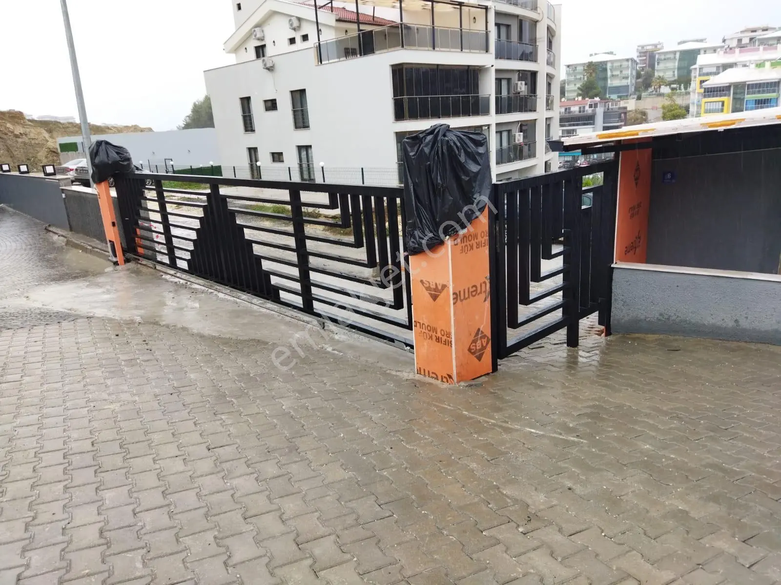 Kuşadası Marina'da Sahile Yakın Havuzlu Sitede 3+1 Satılık Daire — fotoğraf 17