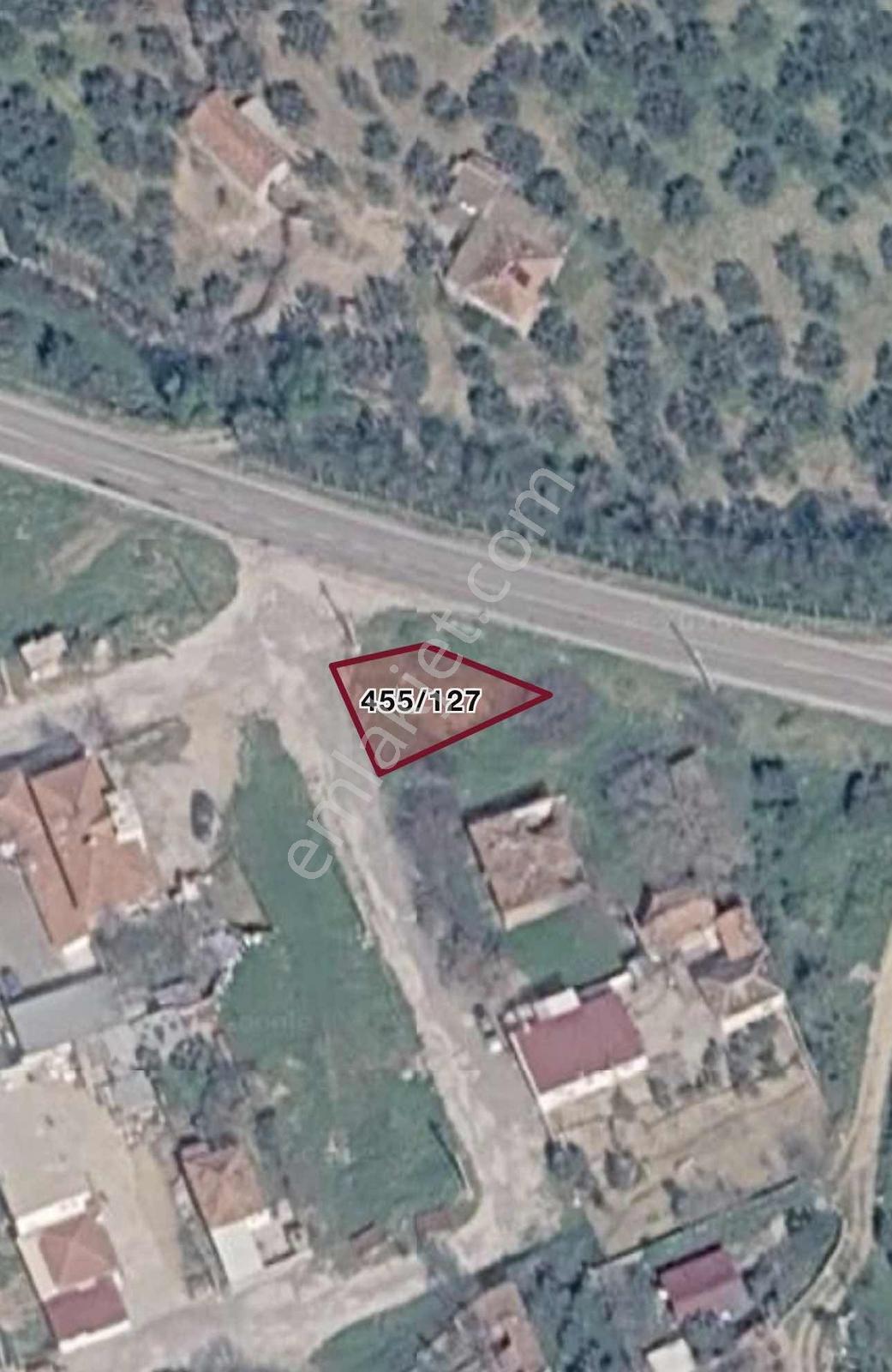 Bergama Zeytindağda Köyiçi Mevkiinde 187,15 M² Satılık Arsa