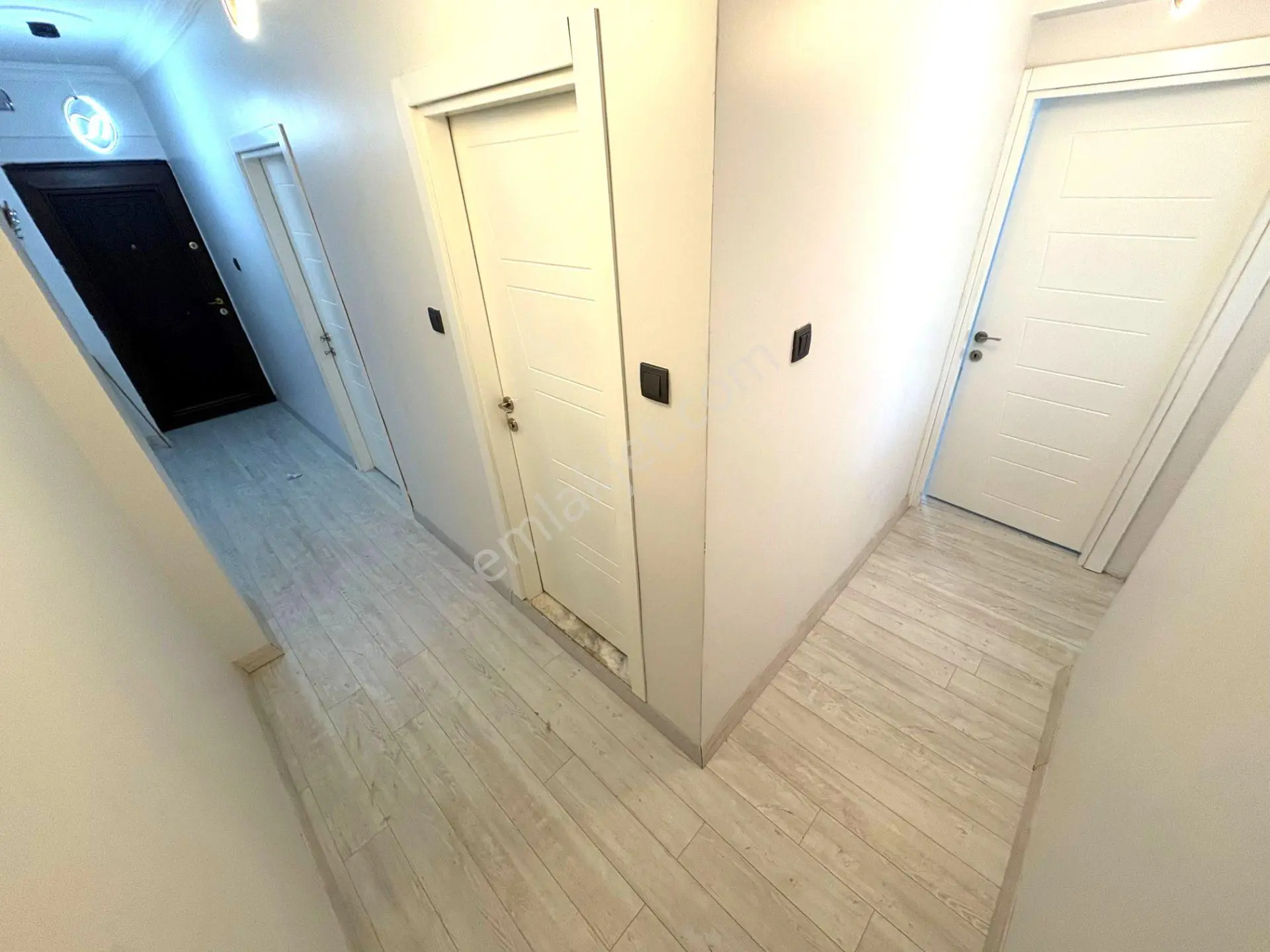 𝄞melodi'den Akçay'da Vitrinlik Ön Cephe Arakat Denize 300mt 2+1 Satılık Daire — fotoğraf 5