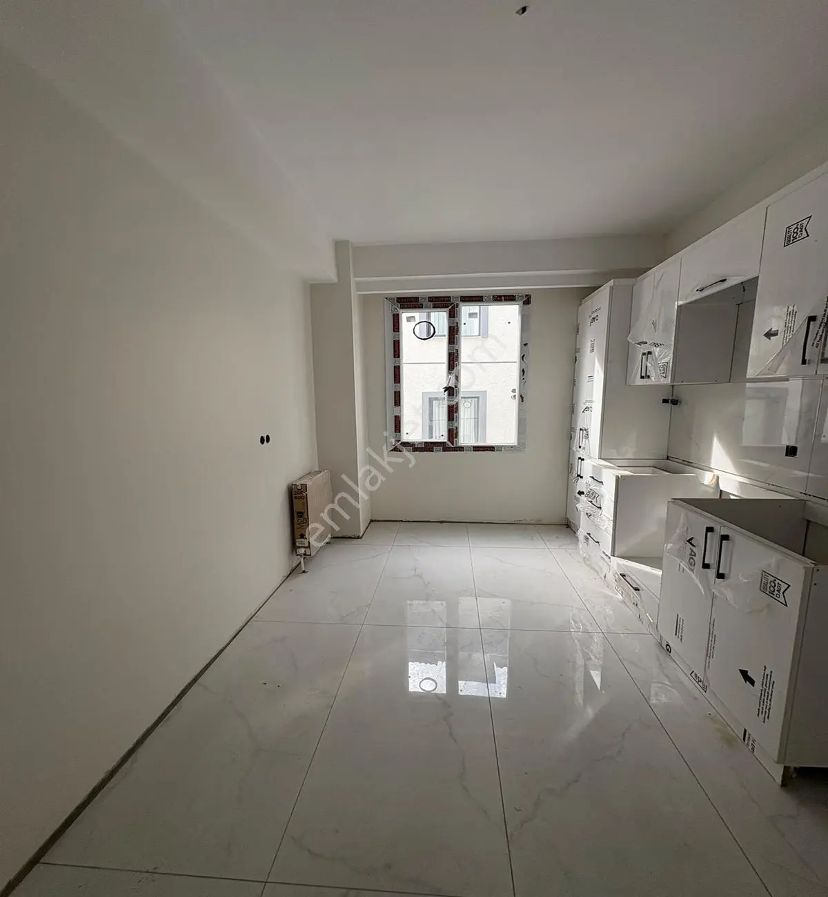 Merkez Gayrimenkulden Merkezde 3+1 Otoparklı Sıfır Ara Kat — fotoğraf 2