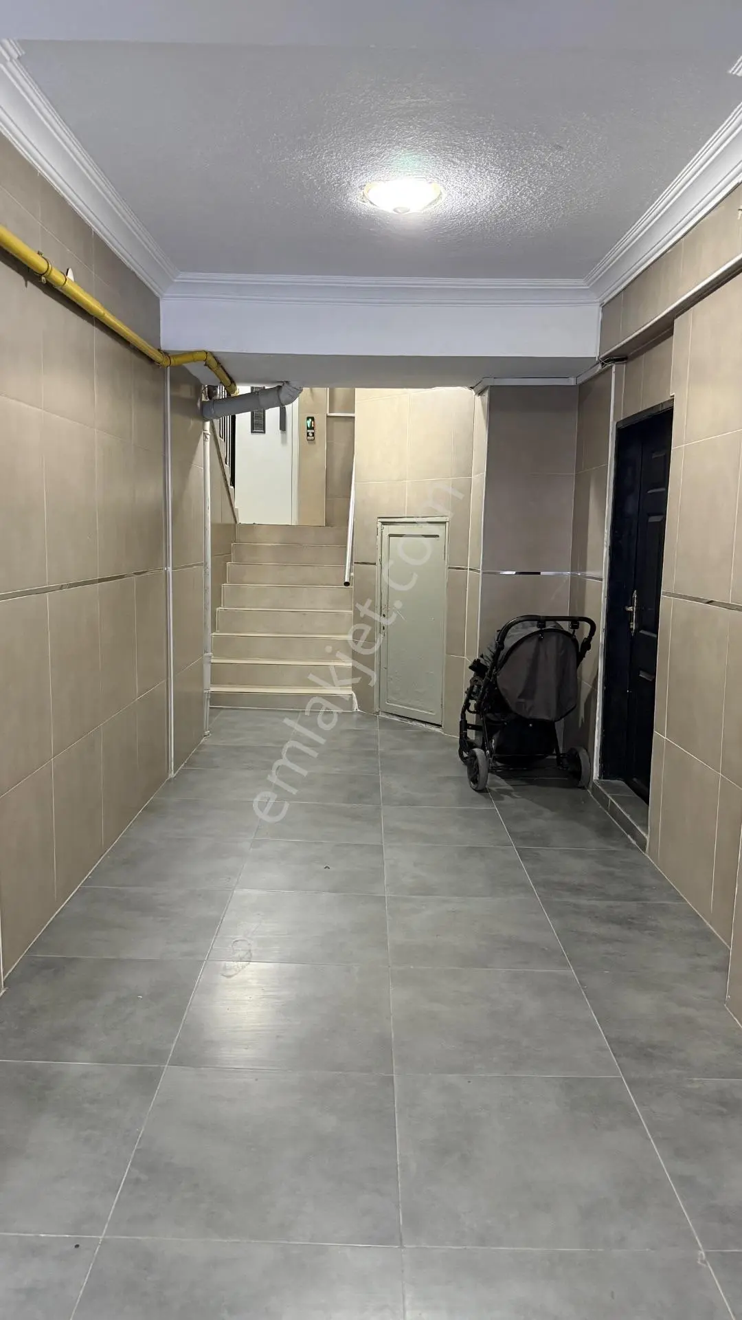 Bahçelıevler Mahallesı’nde 100. Yıl Bulvarı Altı Sıte Içınde Satılık 2 + 1 Daıre — fotoğraf 3