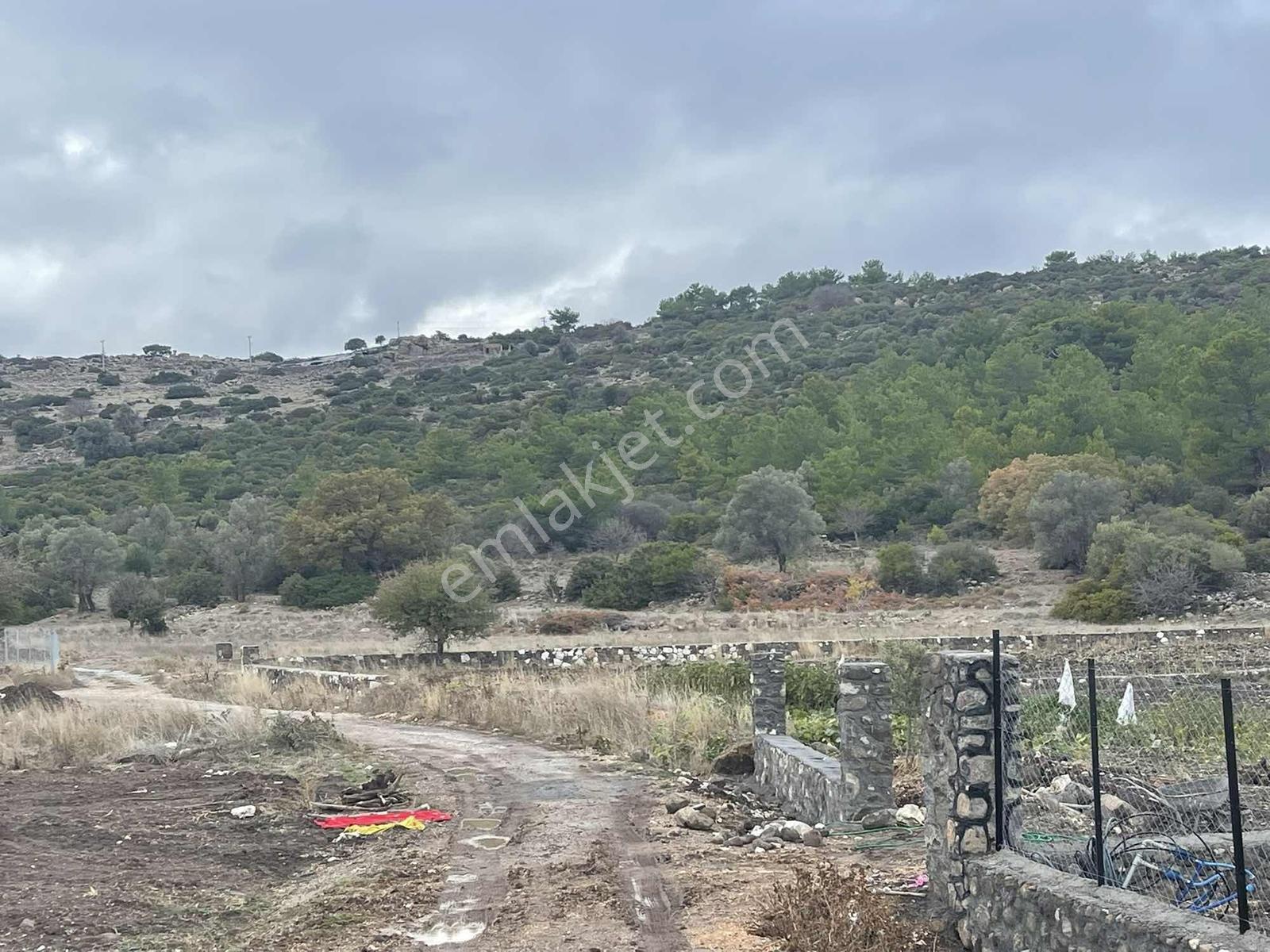 10 Urla Kadıovacık Köyünde 8551 M2 Satılık Tarla — fotoğraf 8