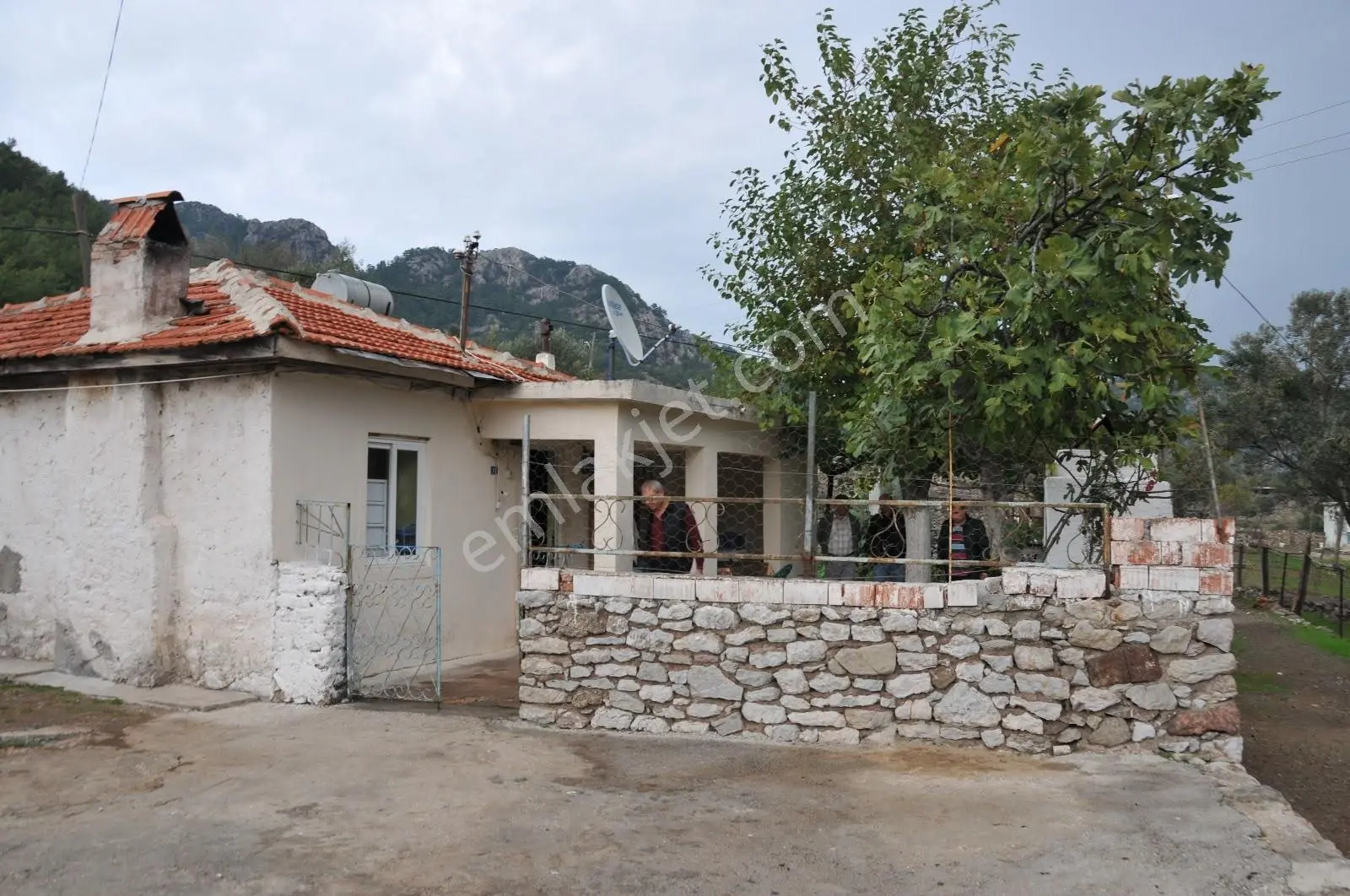 58 Marmarıs Osmanıyede Satılık 3030 M² Tarla — fotoğraf 2