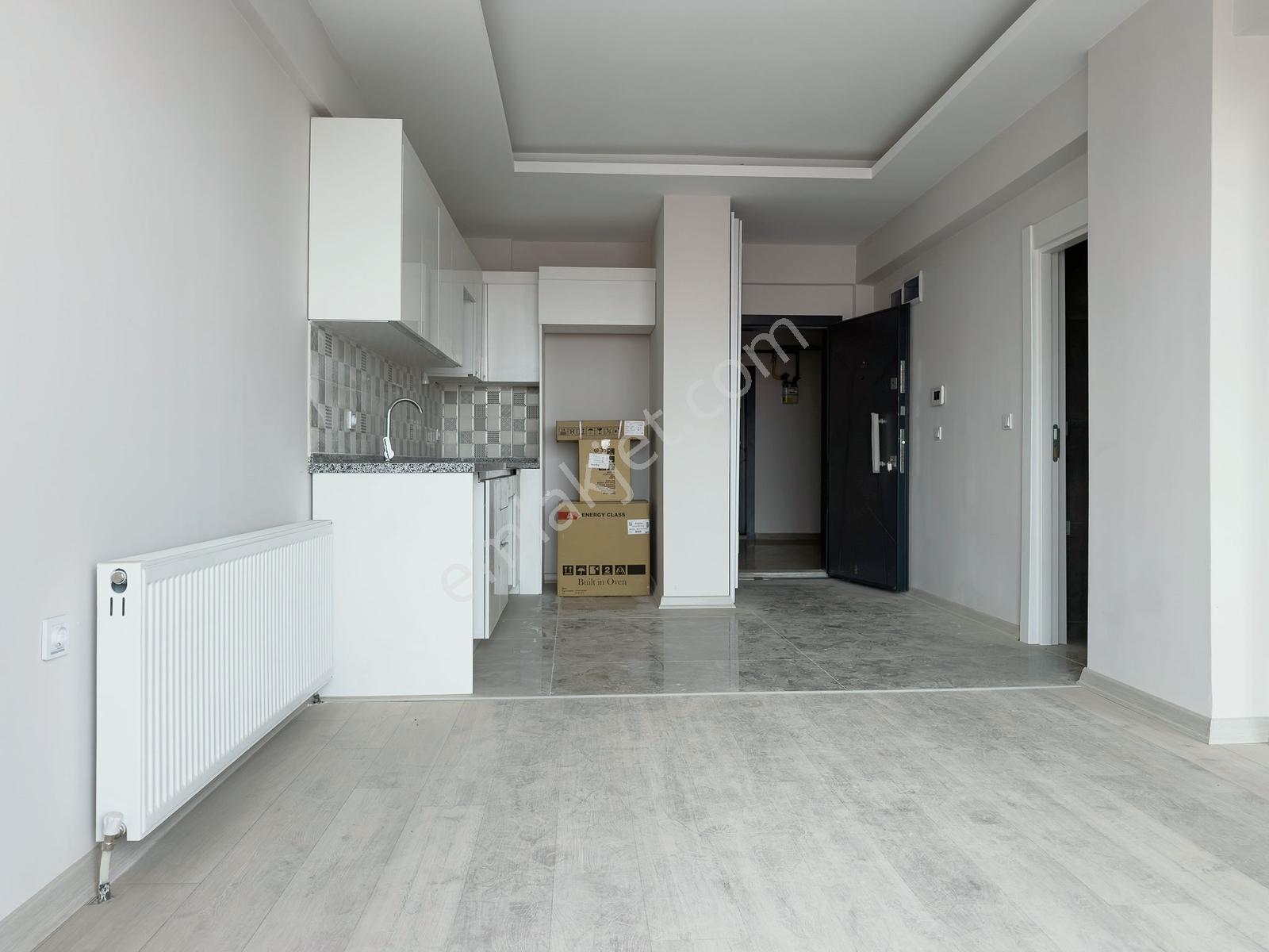 İncek Site İçinde Manzaralı Geniş Balkonlu Satılık 1+1 Daire — fotoğraf 6