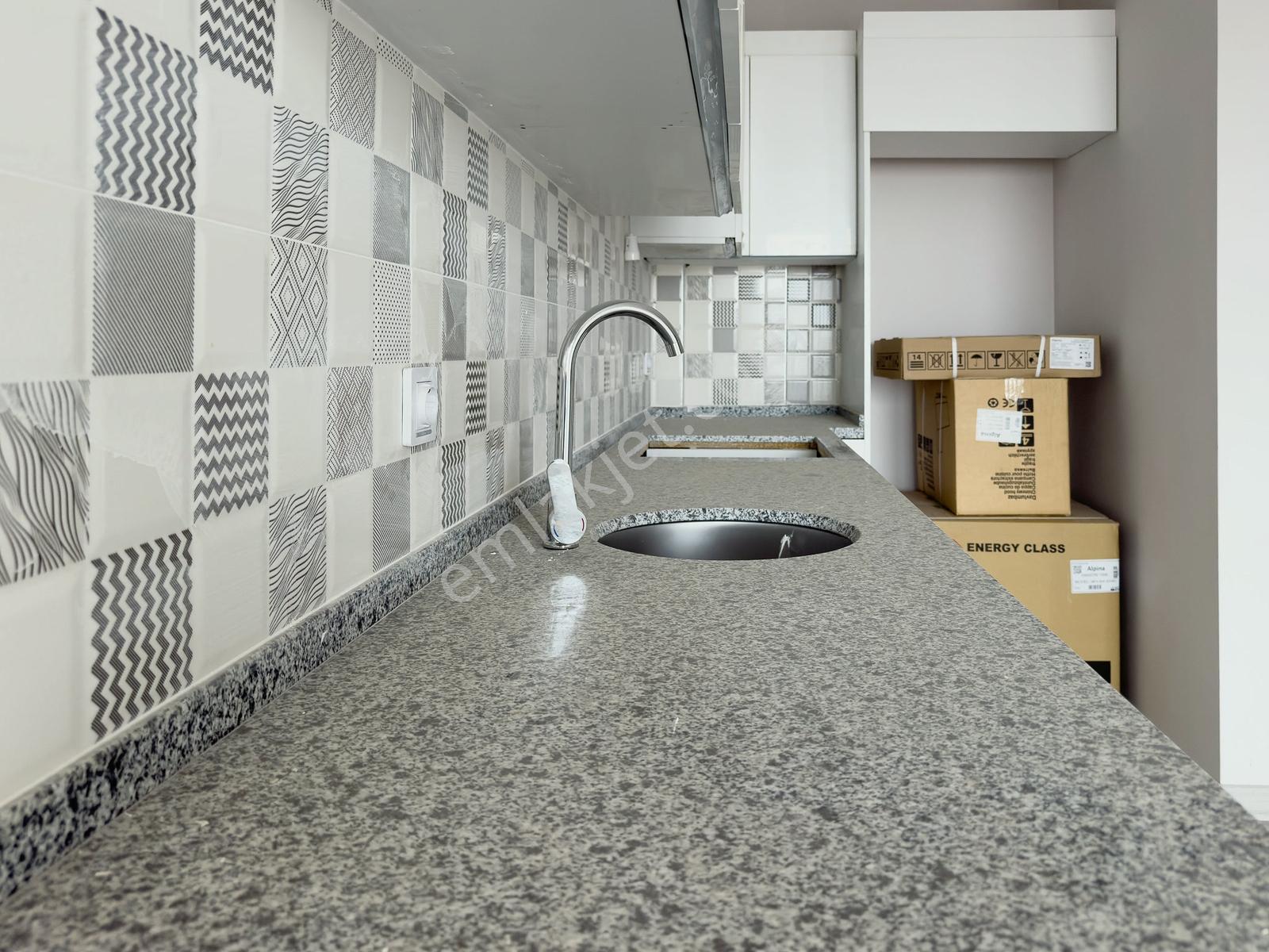 İncek Site İçinde Manzaralı Geniş Balkonlu Satılık 1+1 Daire — fotoğraf 9