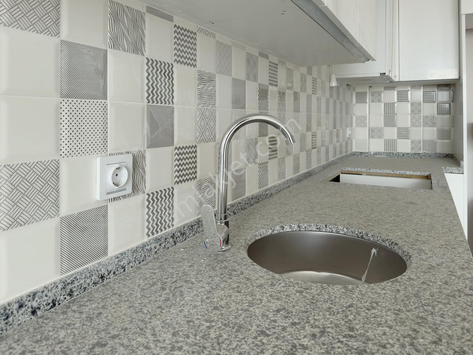İncek Site İçinde Manzaralı Geniş Balkonlu Satılık 1+1 Daire — fotoğraf 10