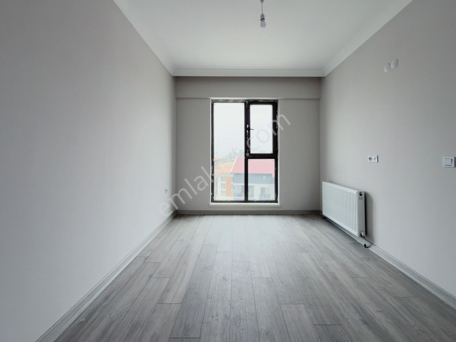 İncek Site İçinde Manzaralı Geniş Balkonlu Satılık 1+1 Daire — fotoğraf 12
