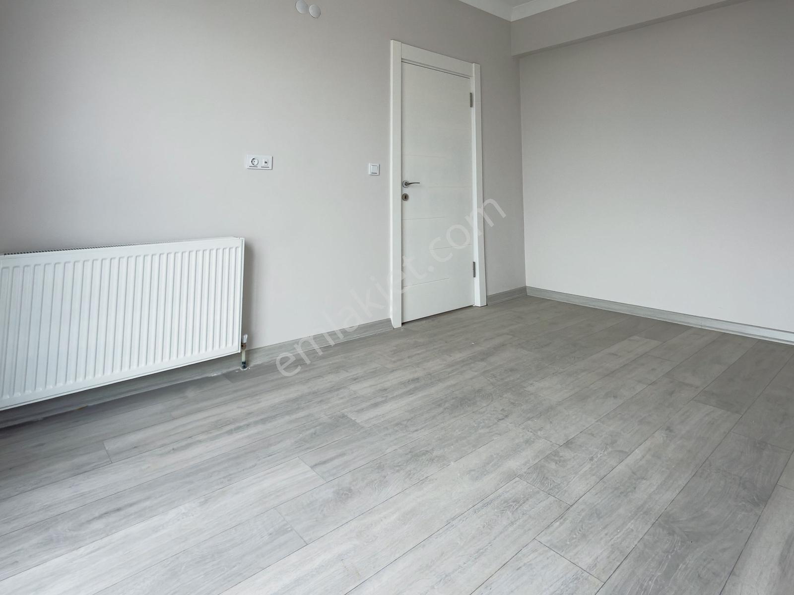 İncek Site İçinde Manzaralı Geniş Balkonlu Satılık 1+1 Daire — fotoğraf 13