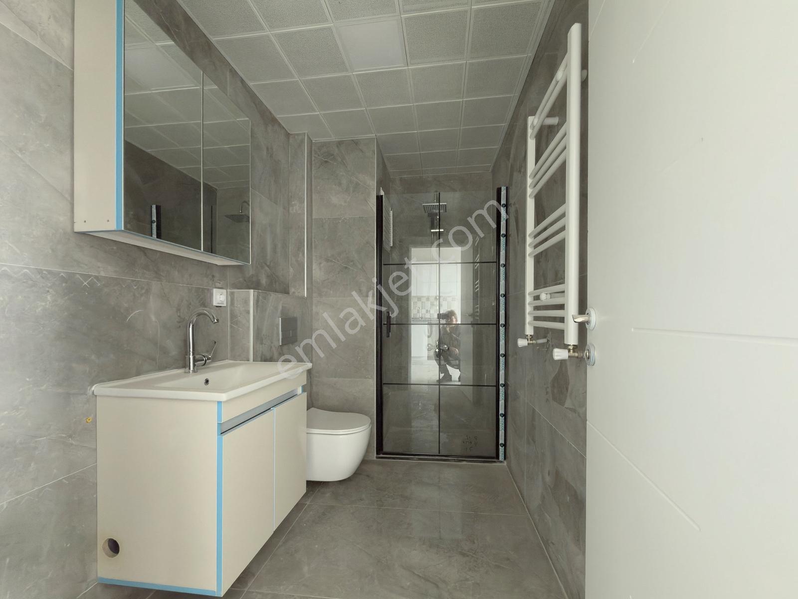 İncek Site İçinde Manzaralı Geniş Balkonlu Satılık 1+1 Daire — fotoğraf 15